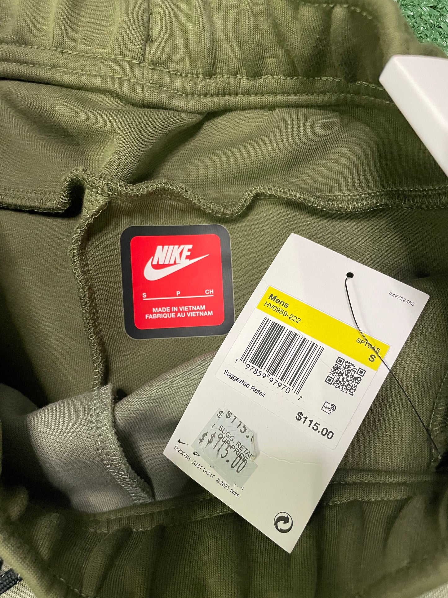 Nike Tech fleece jogger medium olive green