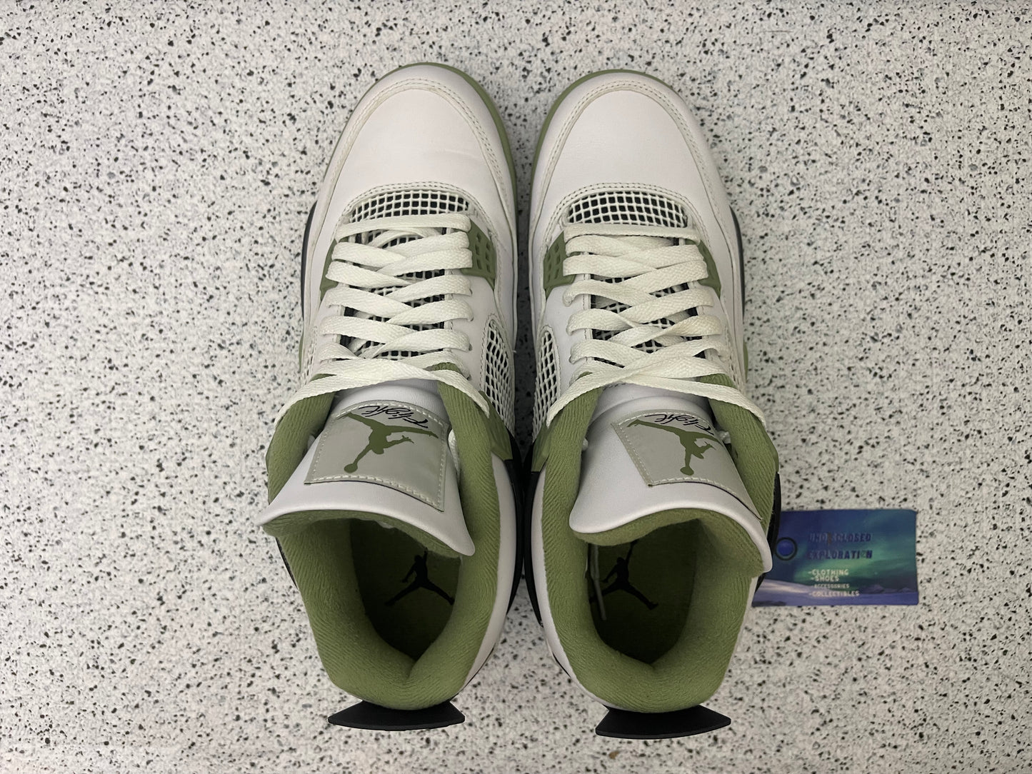 Jordan 4 Seafoam 10 Men/11.5 Women “Preowned”
