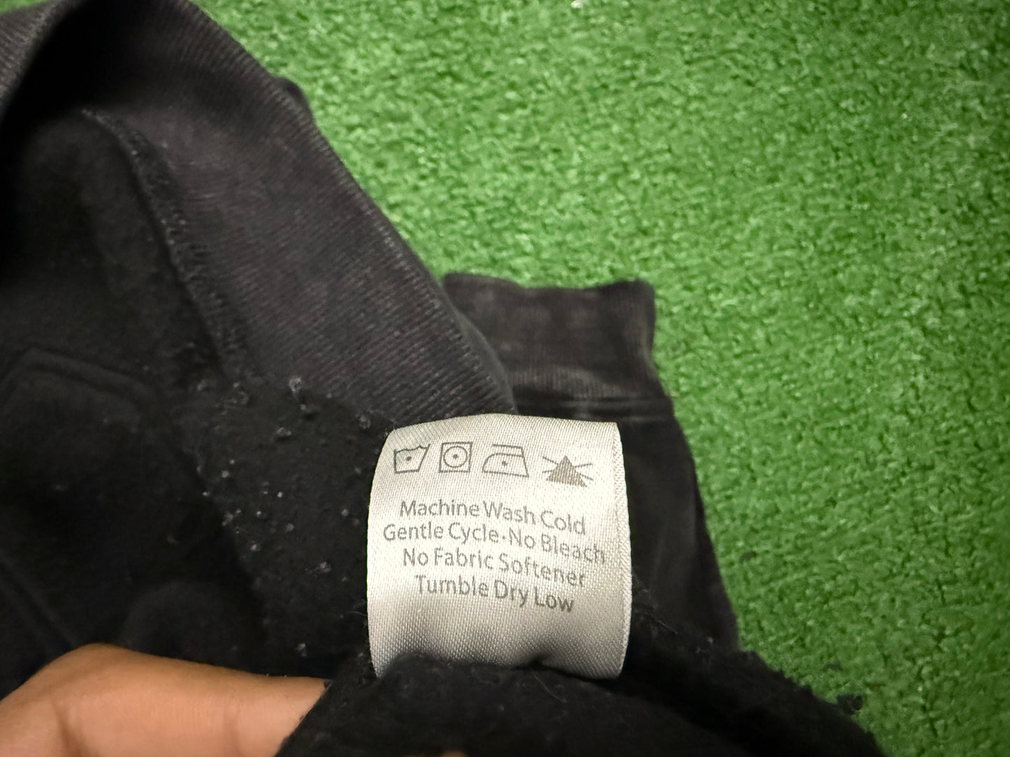 GV Gallery Raspberry Hills Pocket Hoodie