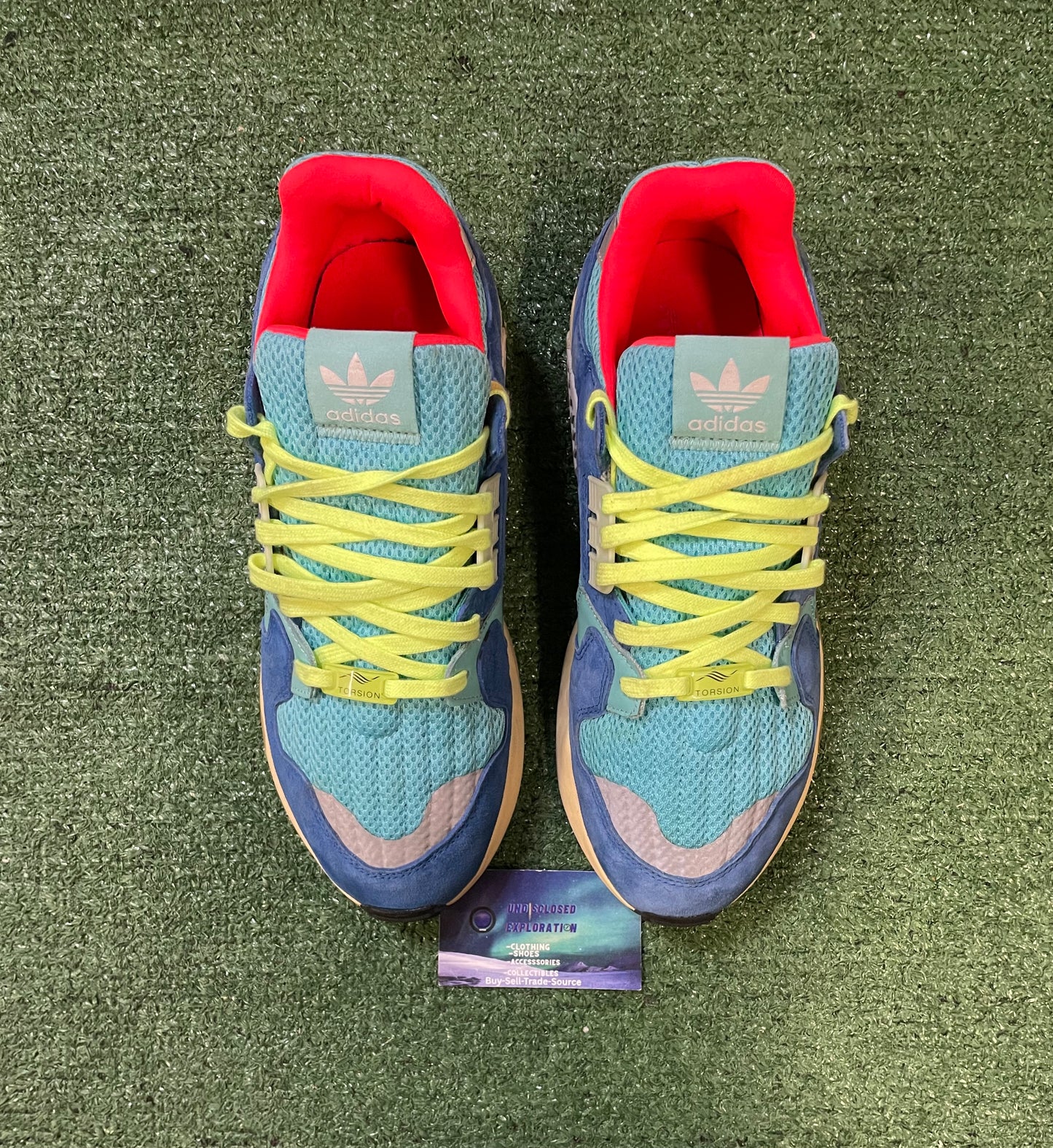 Adidas ZX torsion bright cyan size 10men/11.5women