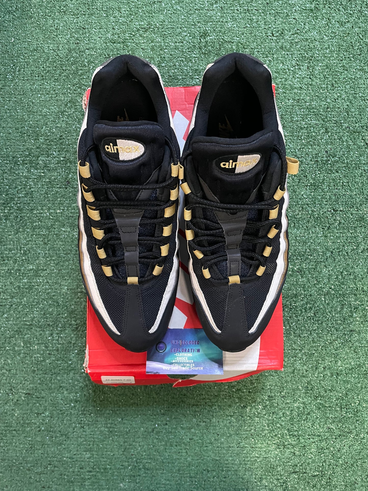 Nike Air Max 95 OG black gold size 11men/12.5women