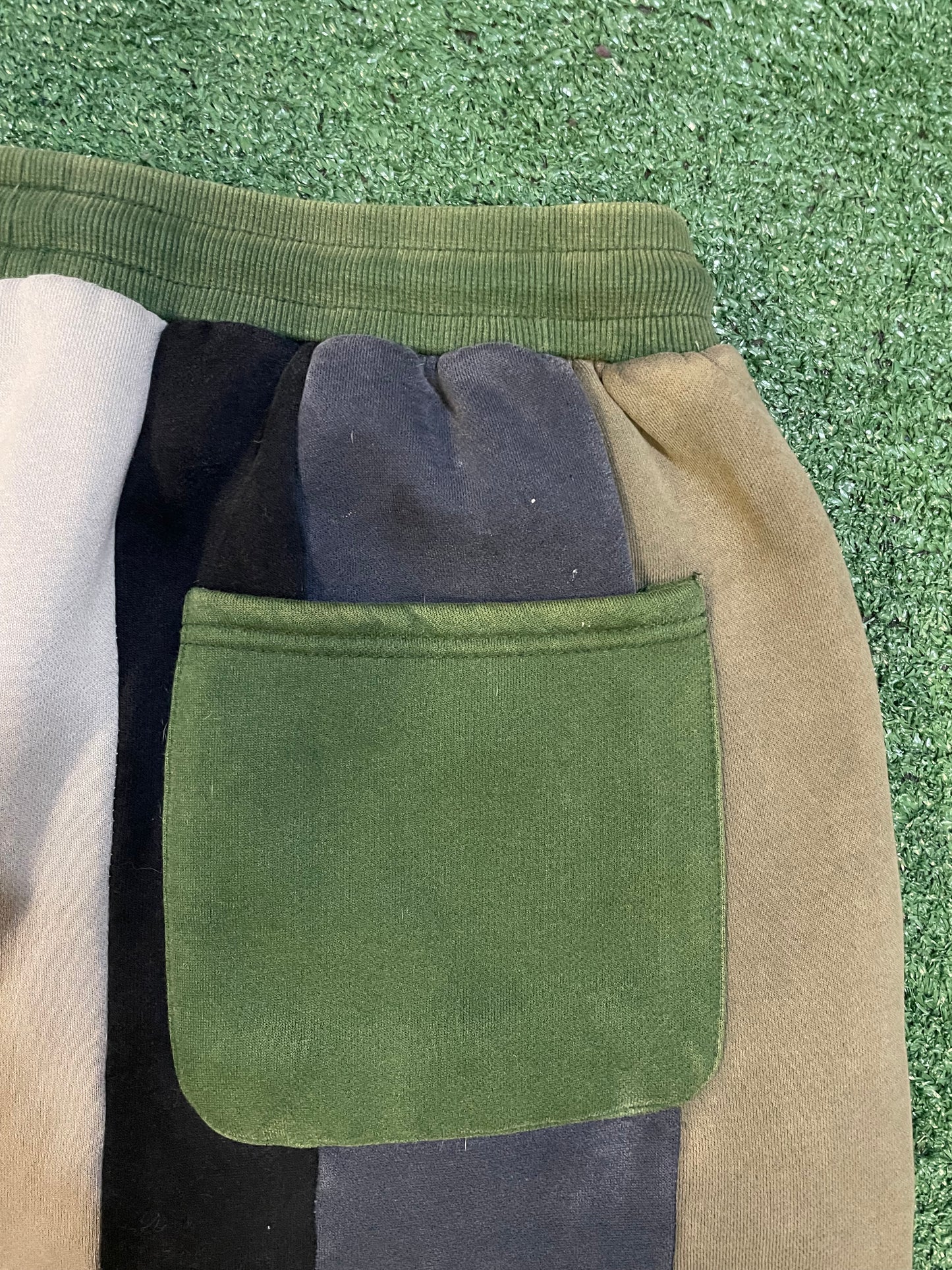 GV Raspberry Hills bonsai shorts