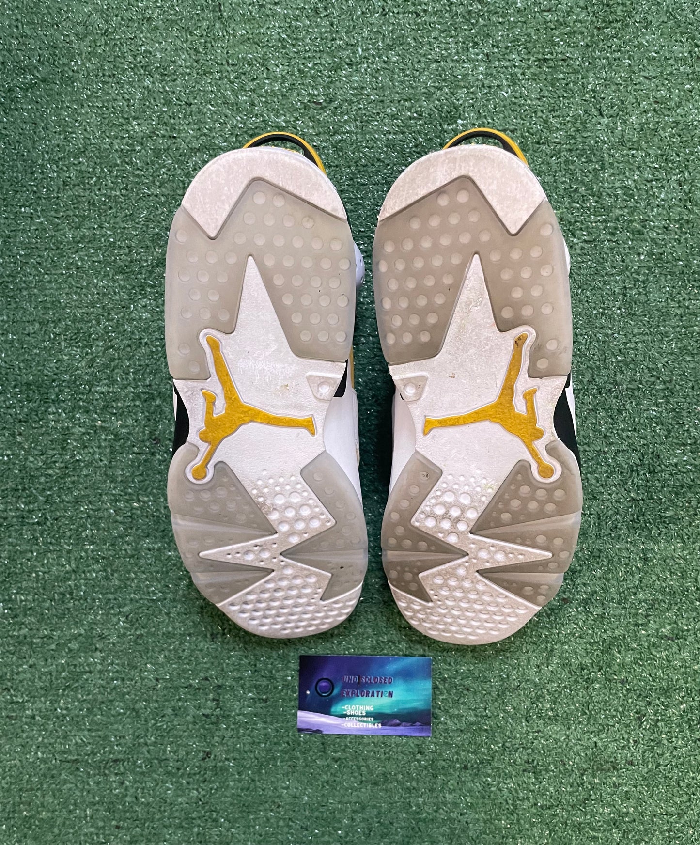 Air Jordan 6 yellow ochre size 9.5men/11women