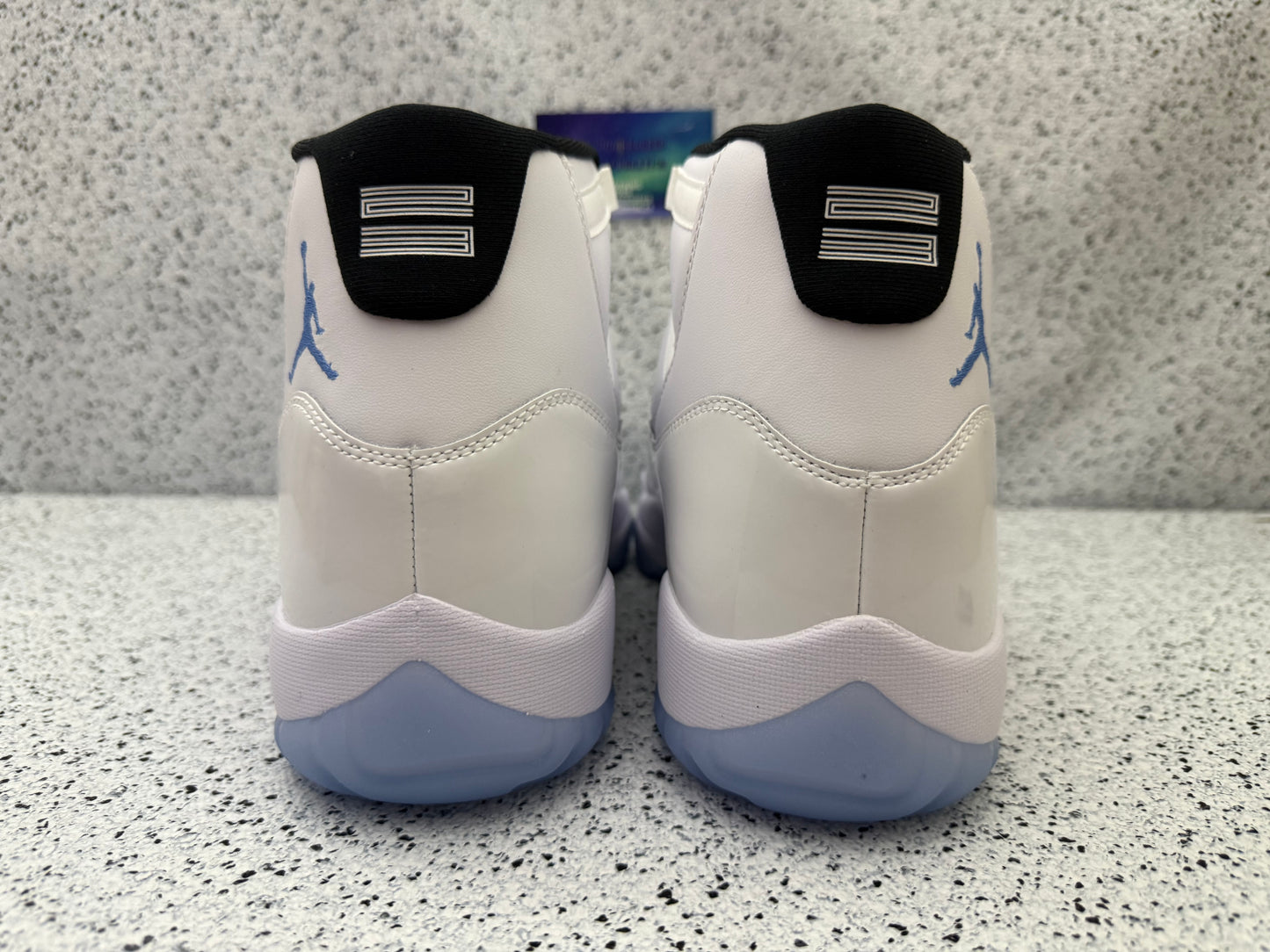 Jordan 11 Legend Blue