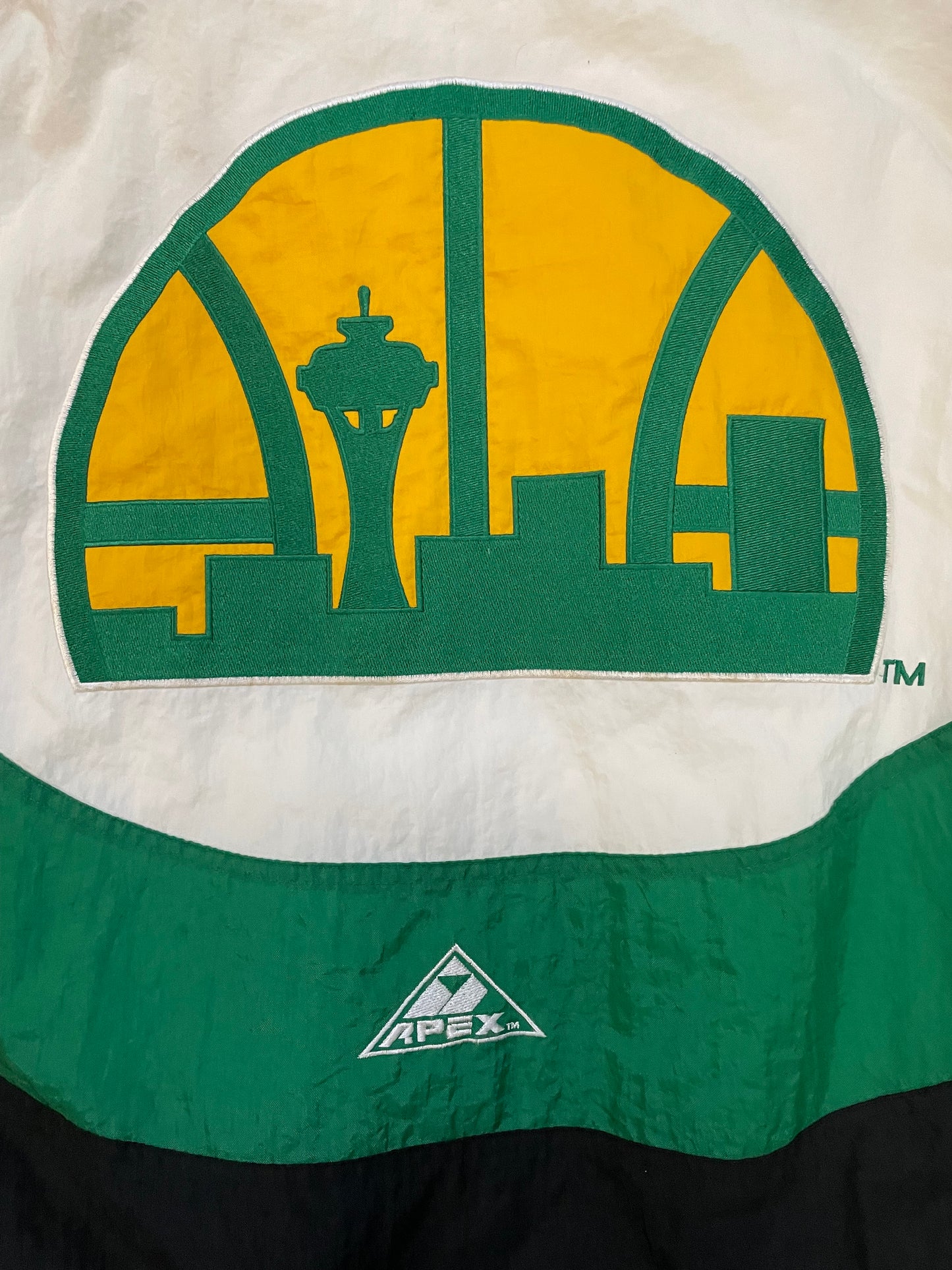 Vintage 1990s Seattle SuperSonics Seattle skyline jacket