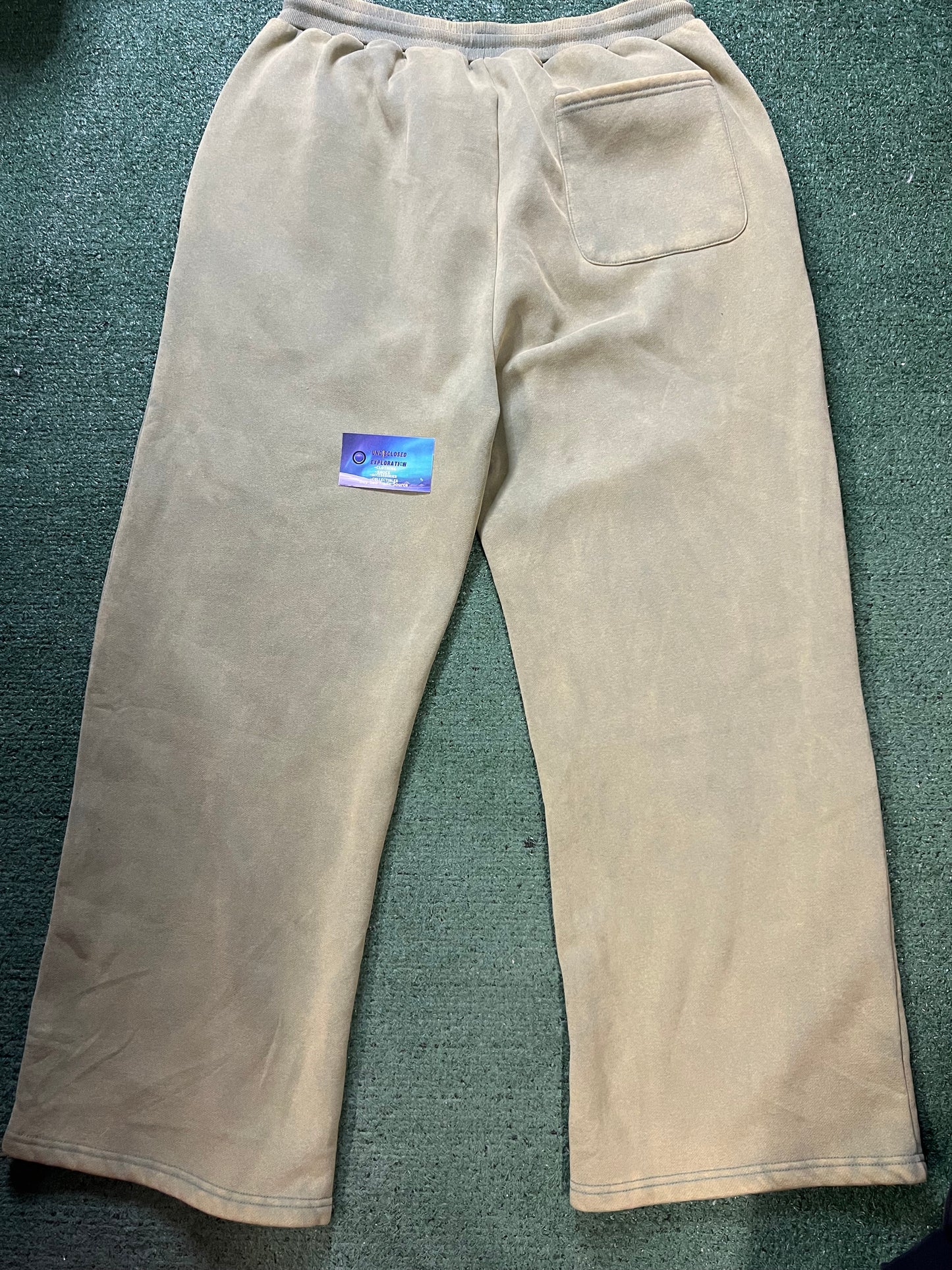 Gv Gallery raspberry hills casamigo green sweatpants