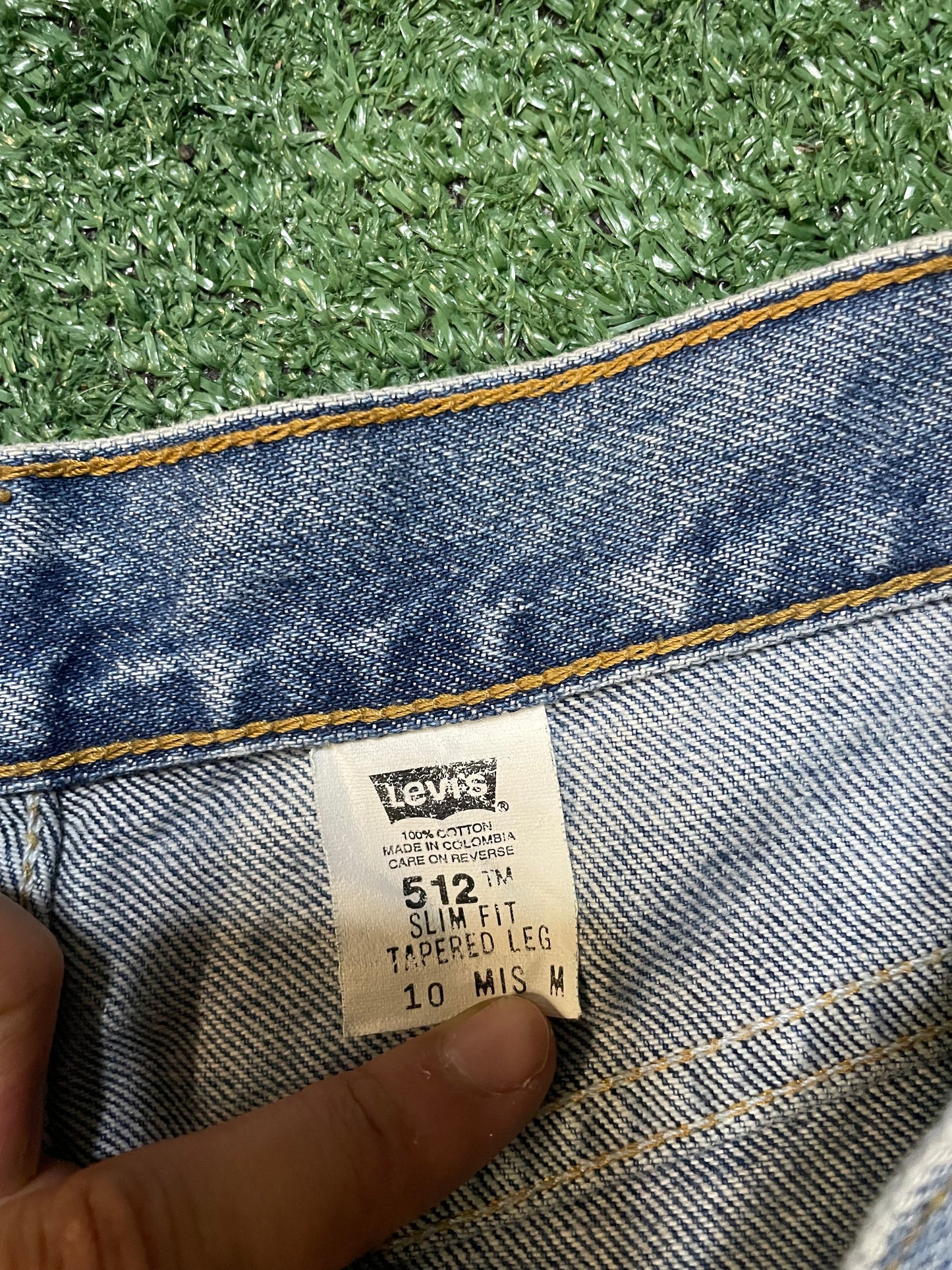 Vintage Levi 512 jeans