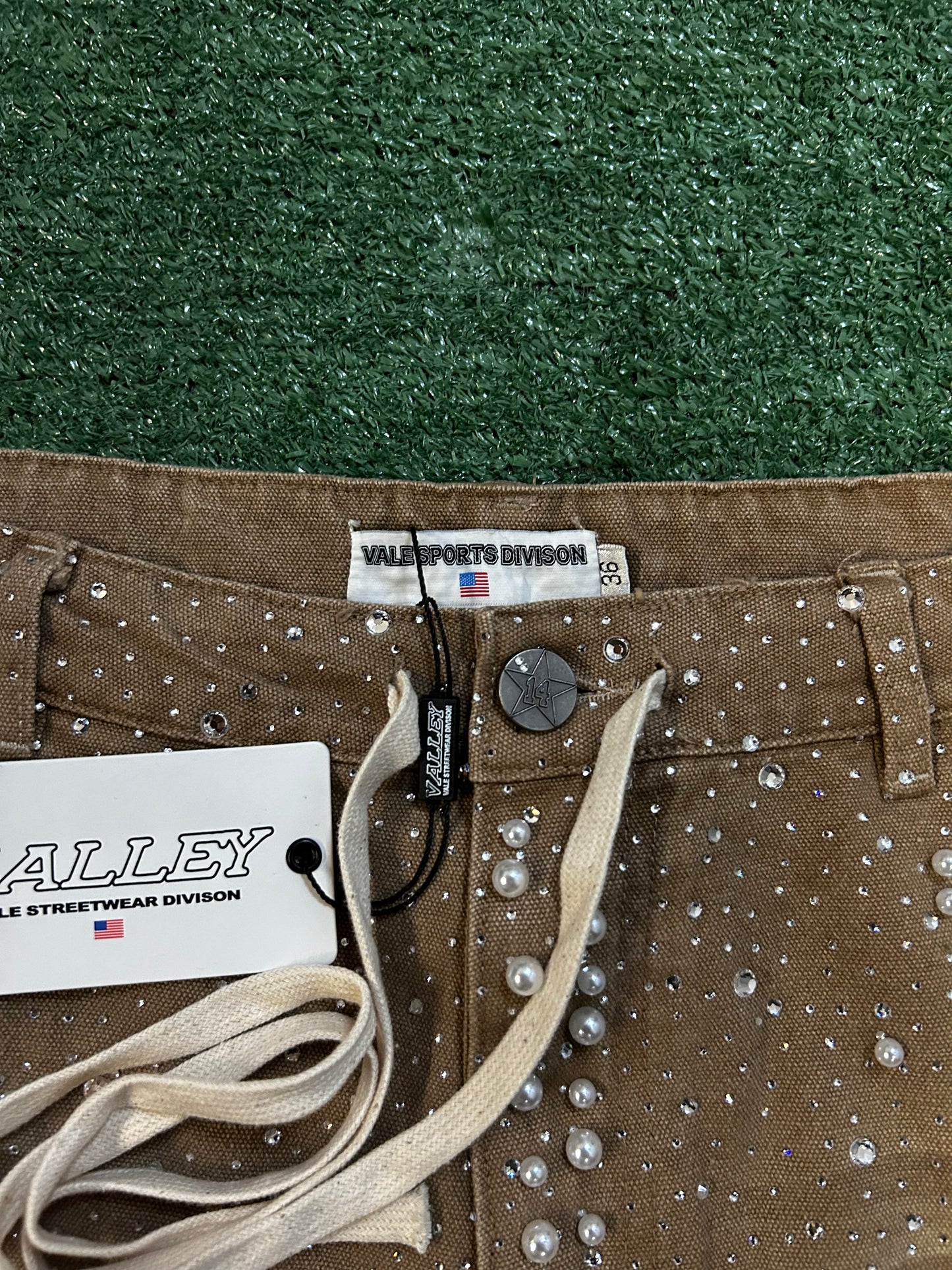 Vale sandstorm pearl shorts