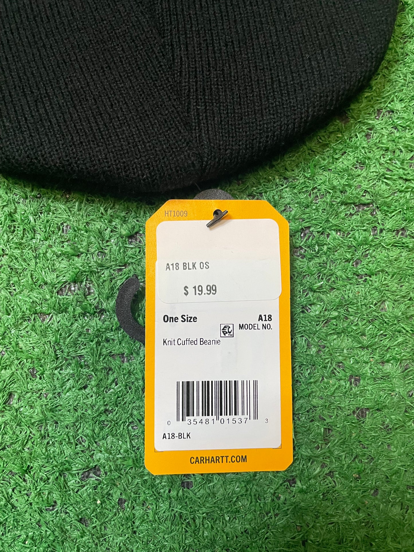 Carhartt black beanie