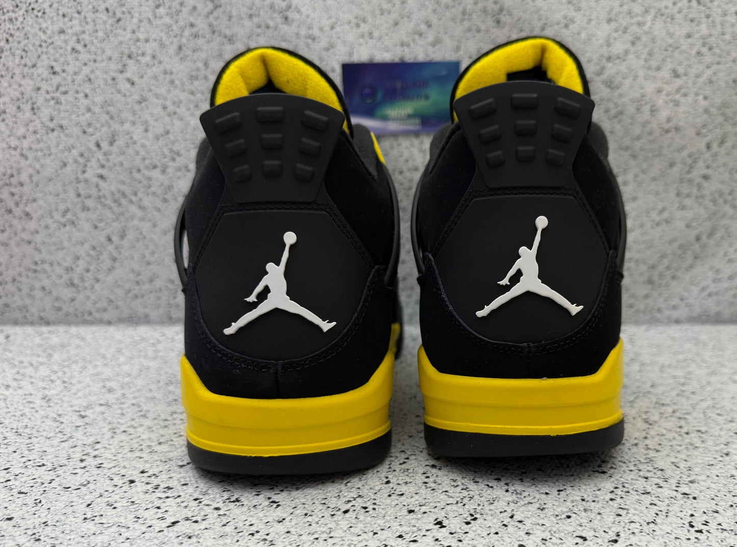 Jordan 4 Thunder
