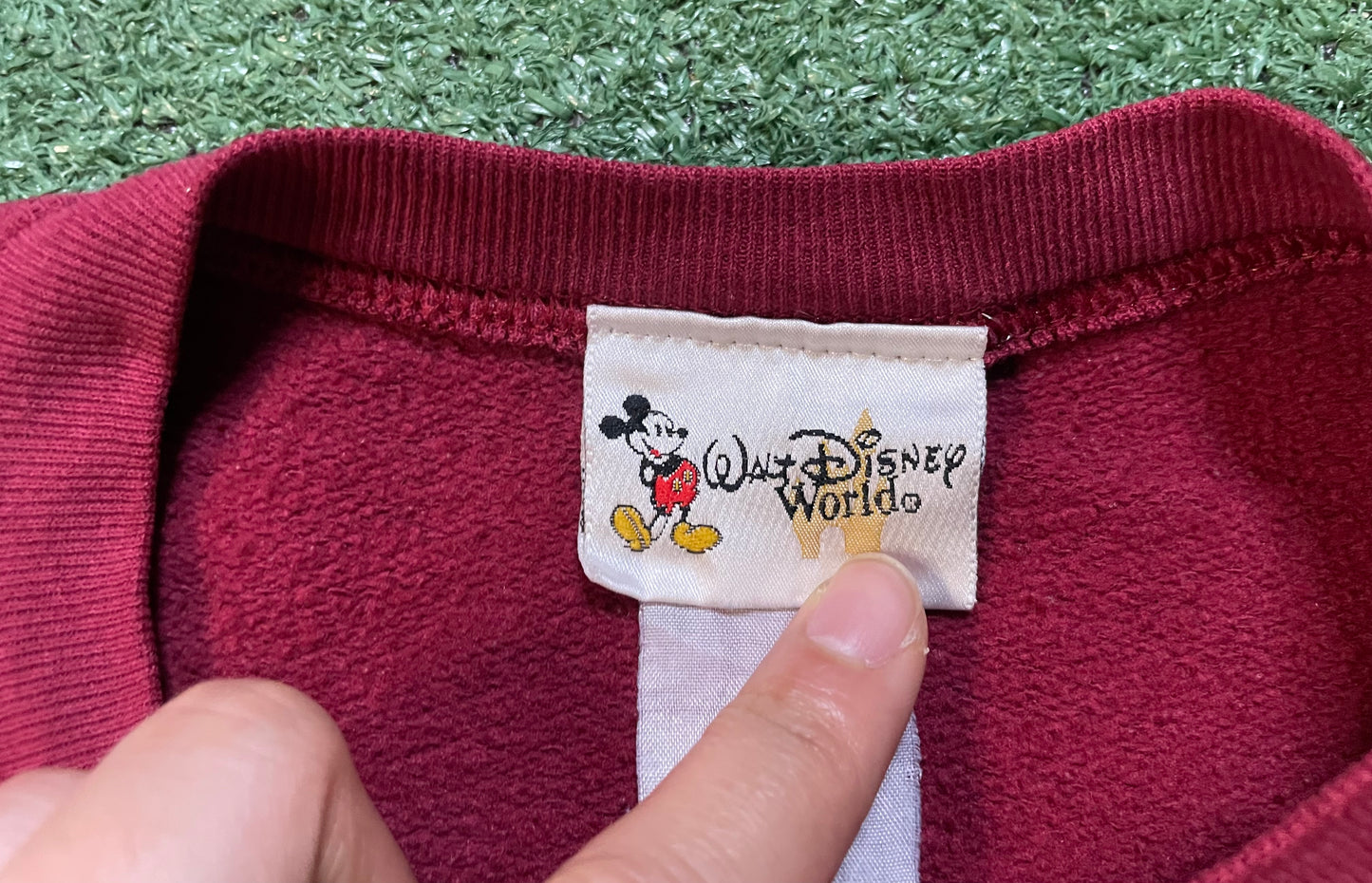 Vintage 1990s Walt Disney World maroon crewneck