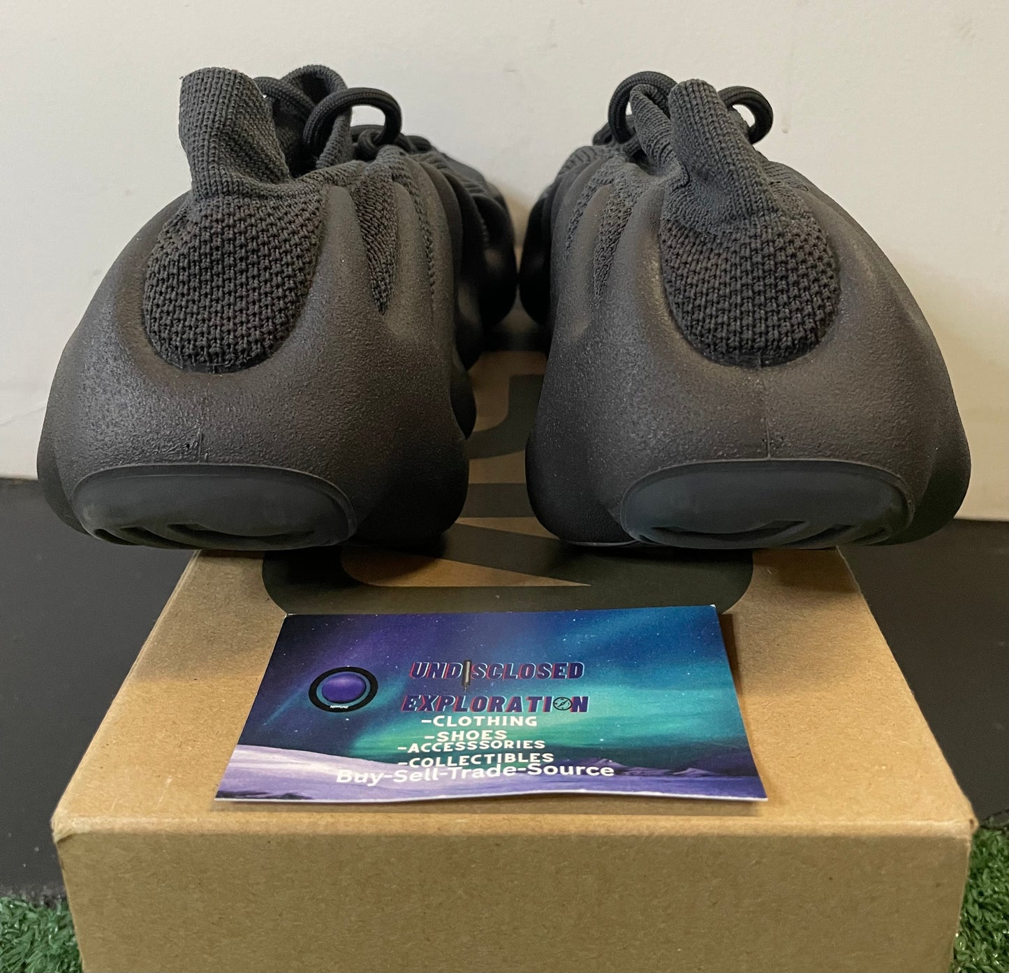 Adidas Yeezy 450 Utility black size 9.5men/11women