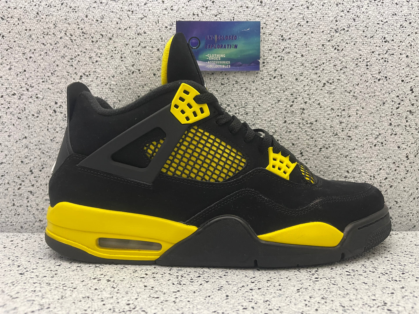 Jordan 4 Thunder 12 Men/13.5 Women “Preowned”