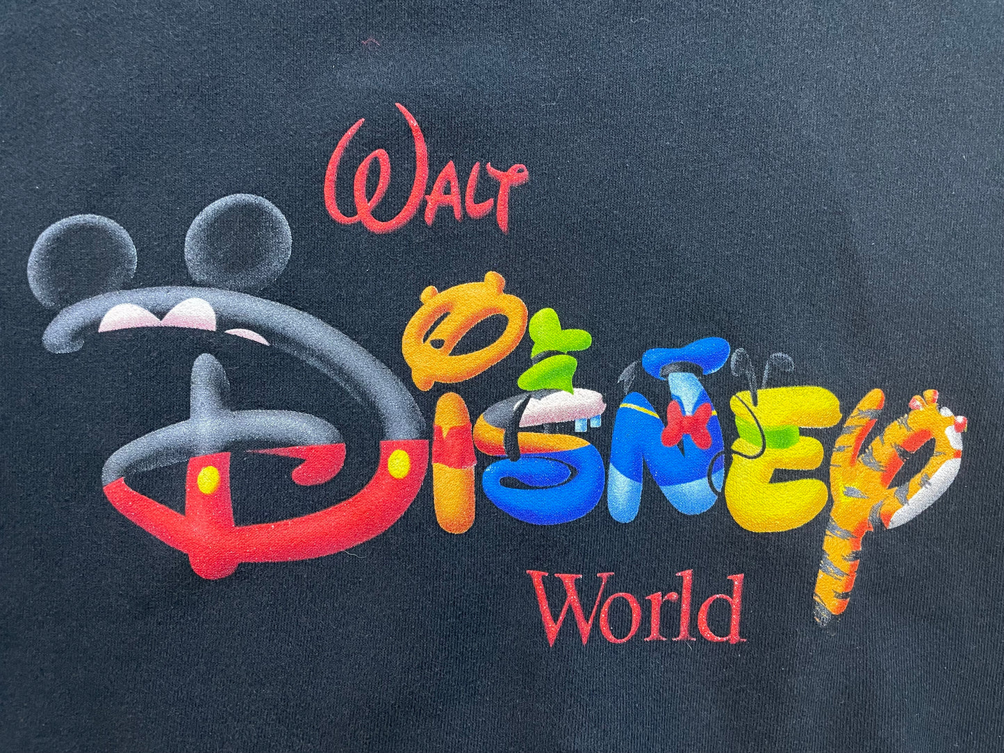 Vintage 1990s Walt Disney world black crewneck