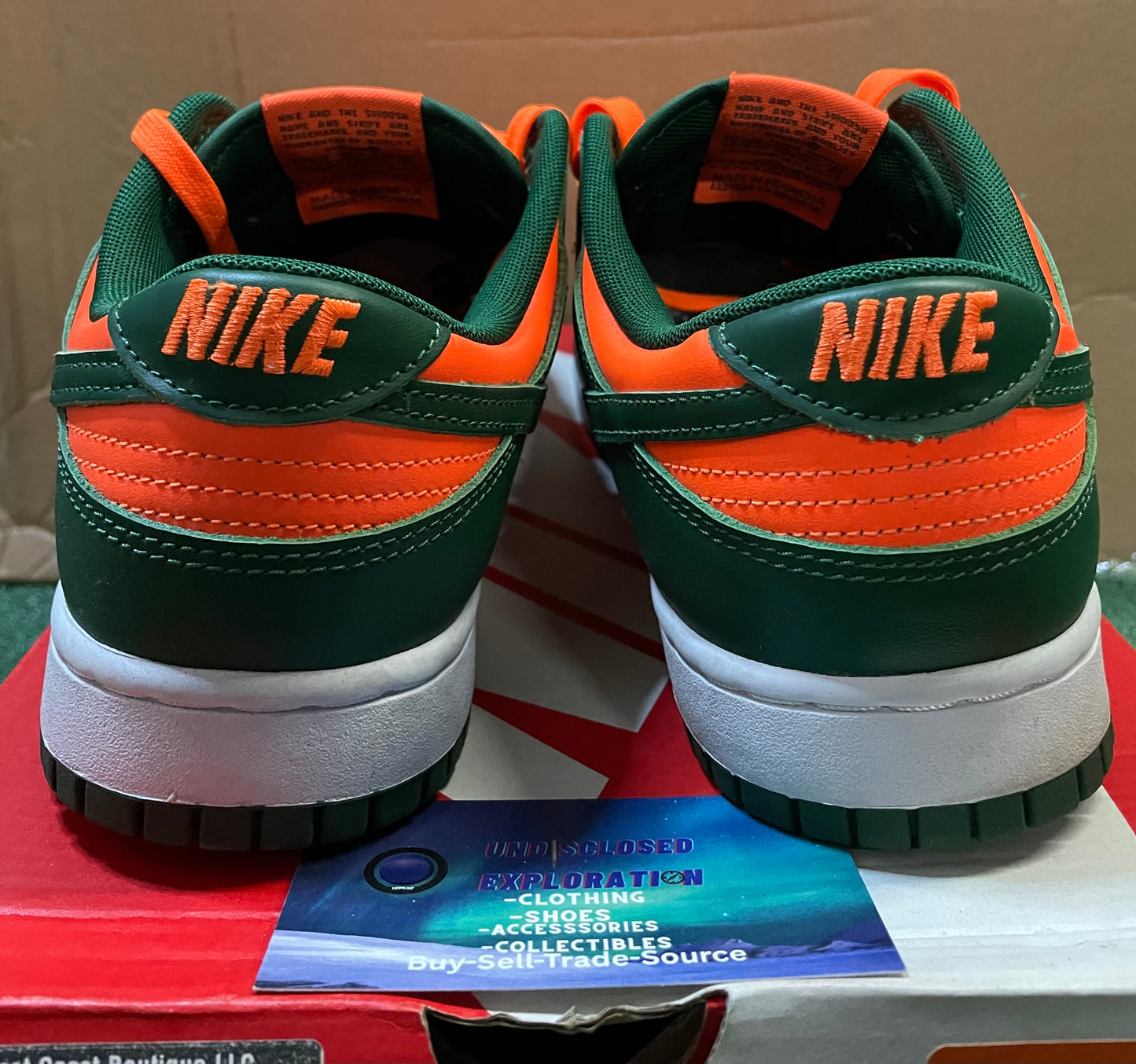 Nike Dunk Low hurricane size 9.5men/11women