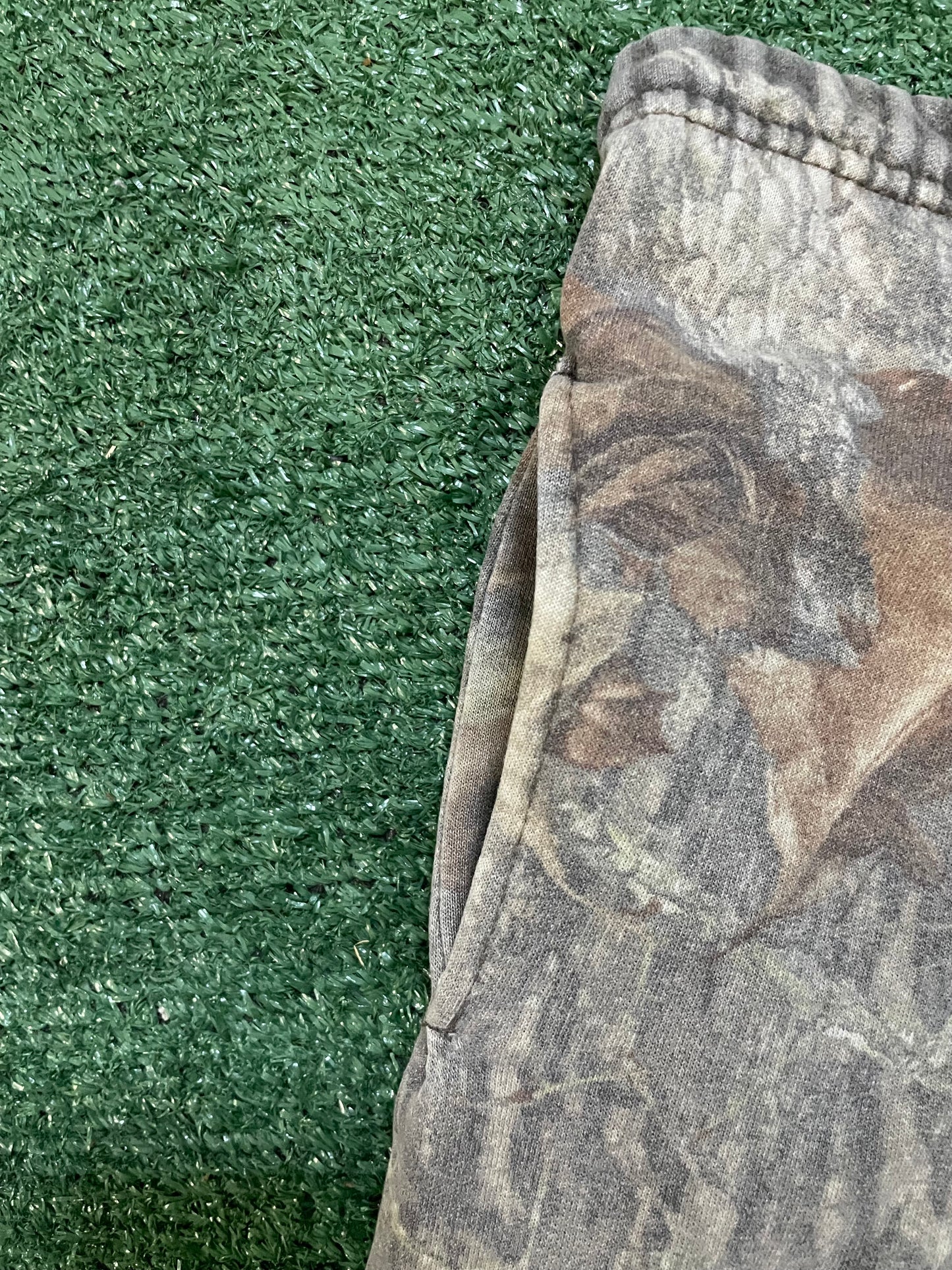 Vintage 1990s Jerzees Outdoors Camo sweatpants