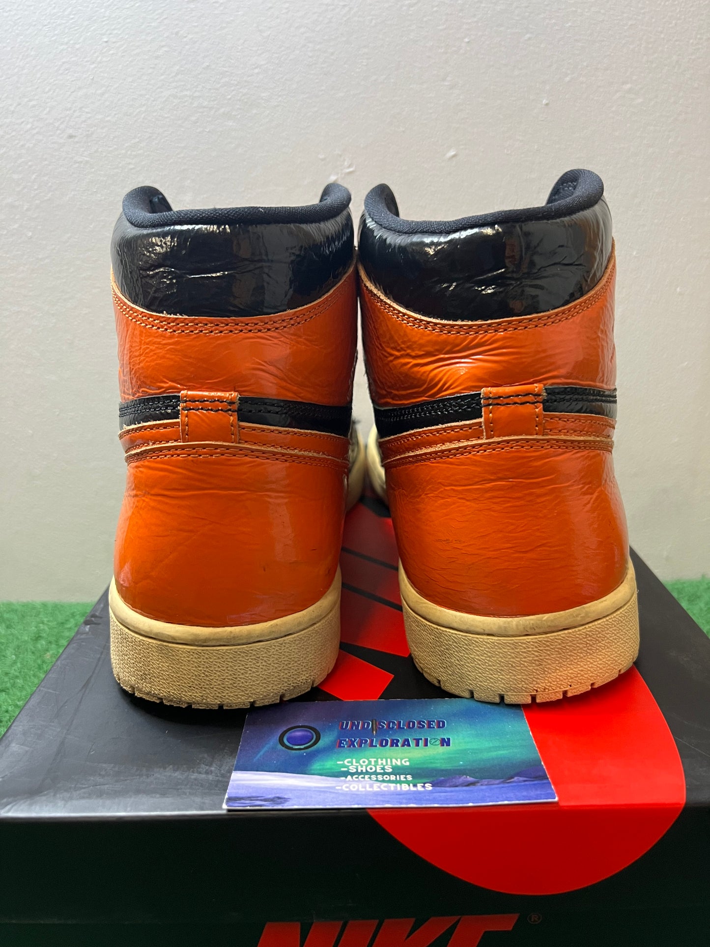 Jordan 1 high shattered backboard 3.0 size 12men/13.5women