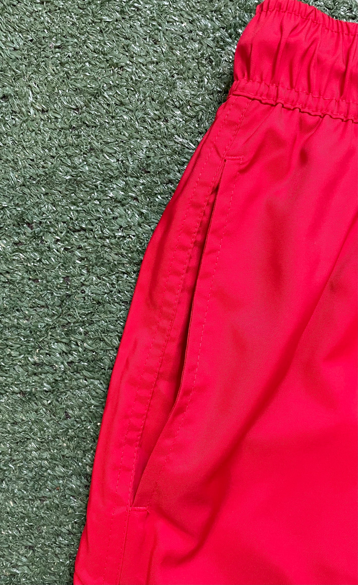 Nike club flow red essential shorts