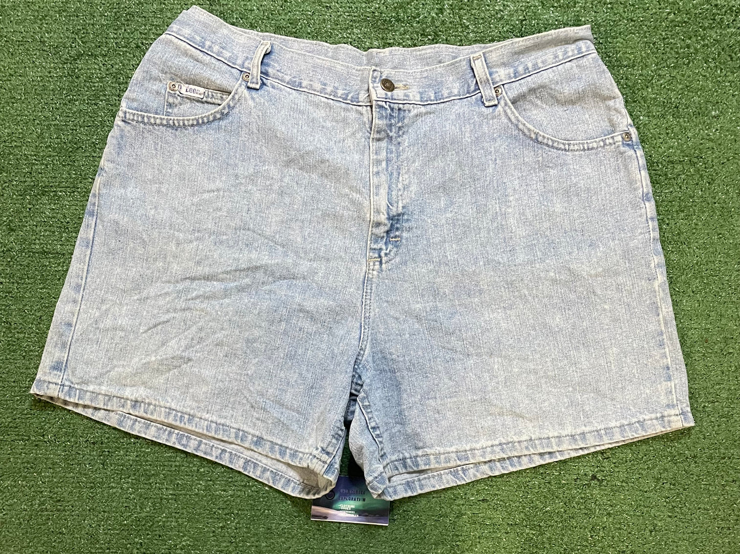 Vintage Lee light wash Jean shorts