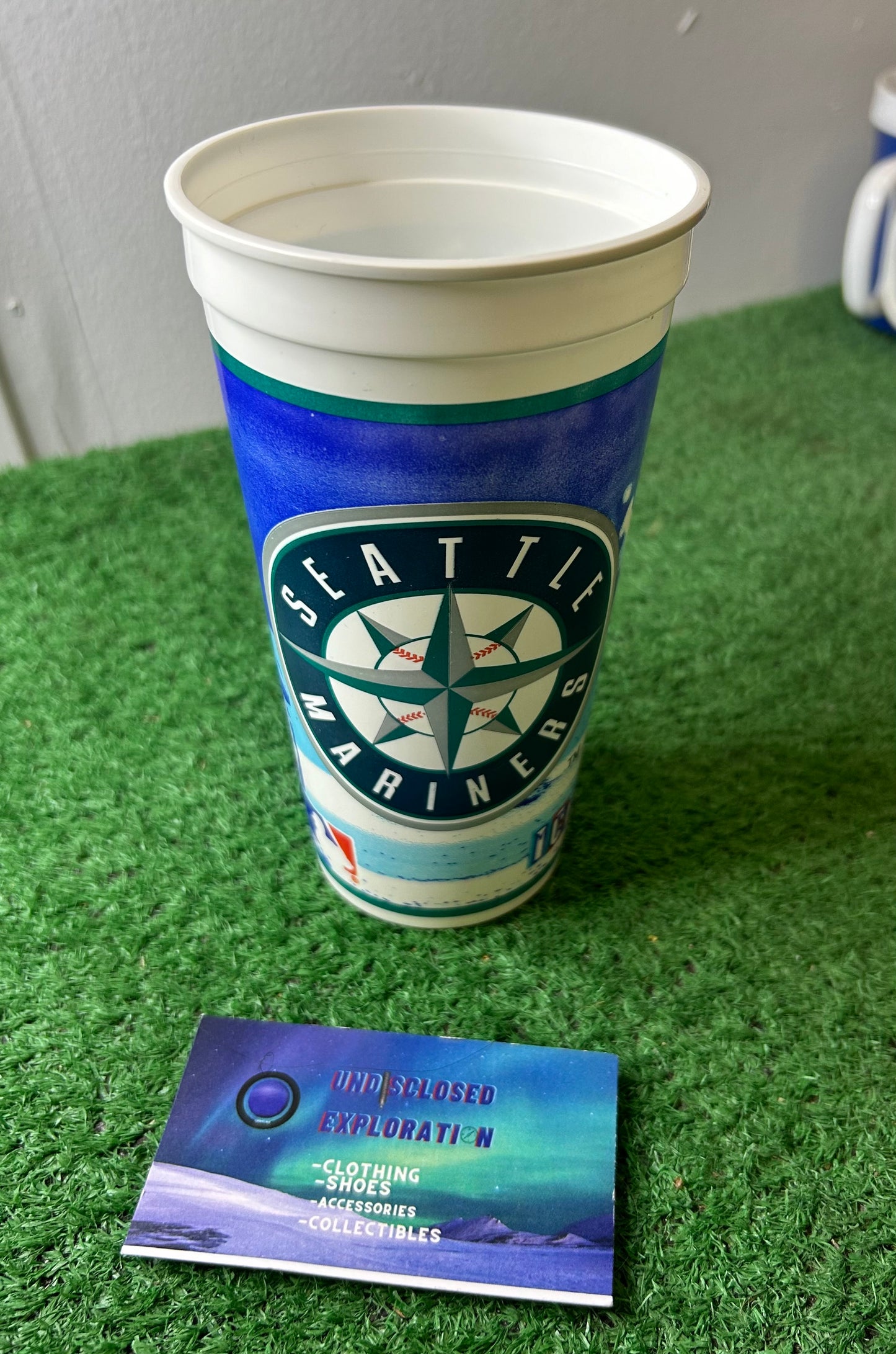 Vintage 1997 seattle mariners cup