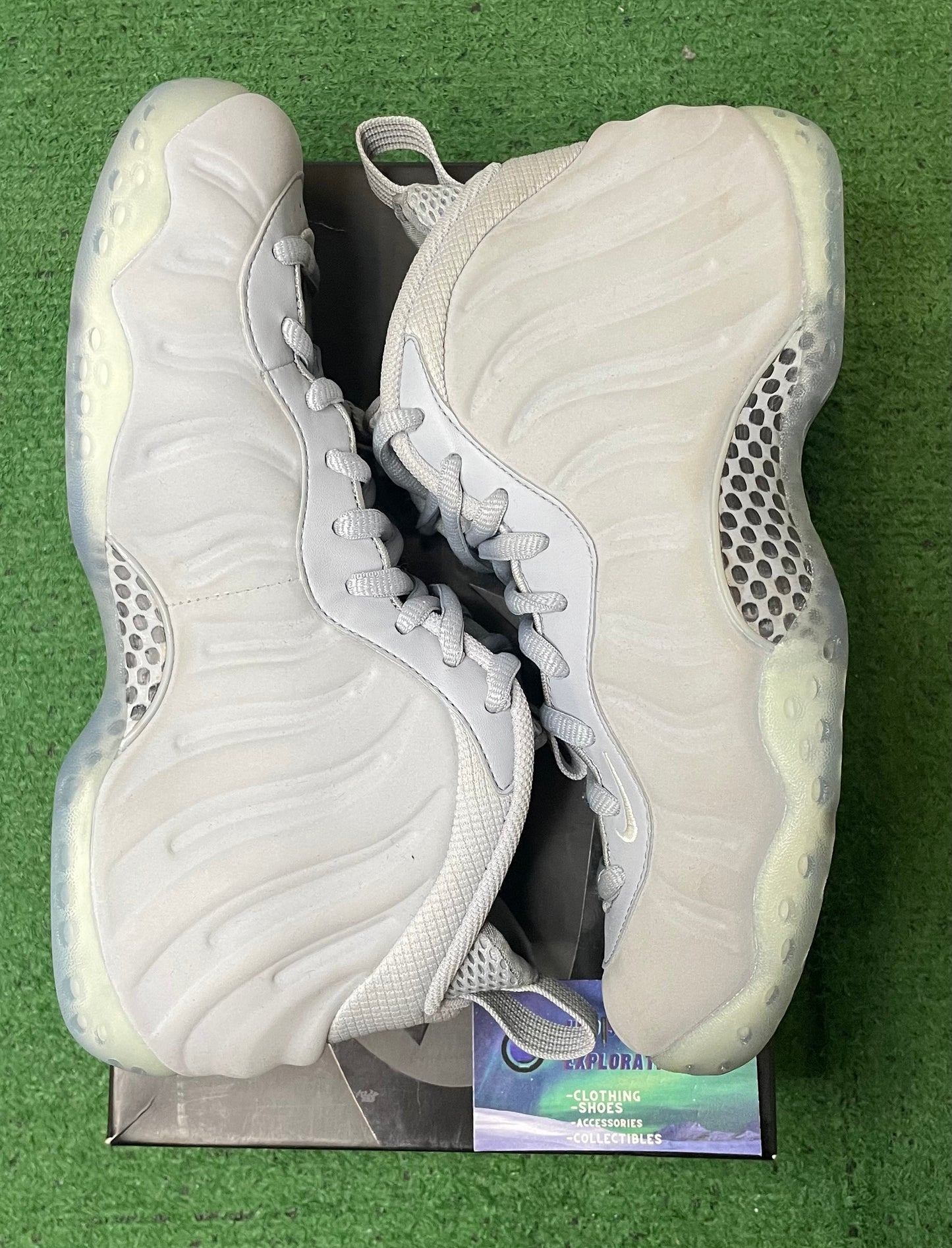 Nike foamposite wolf grey suede