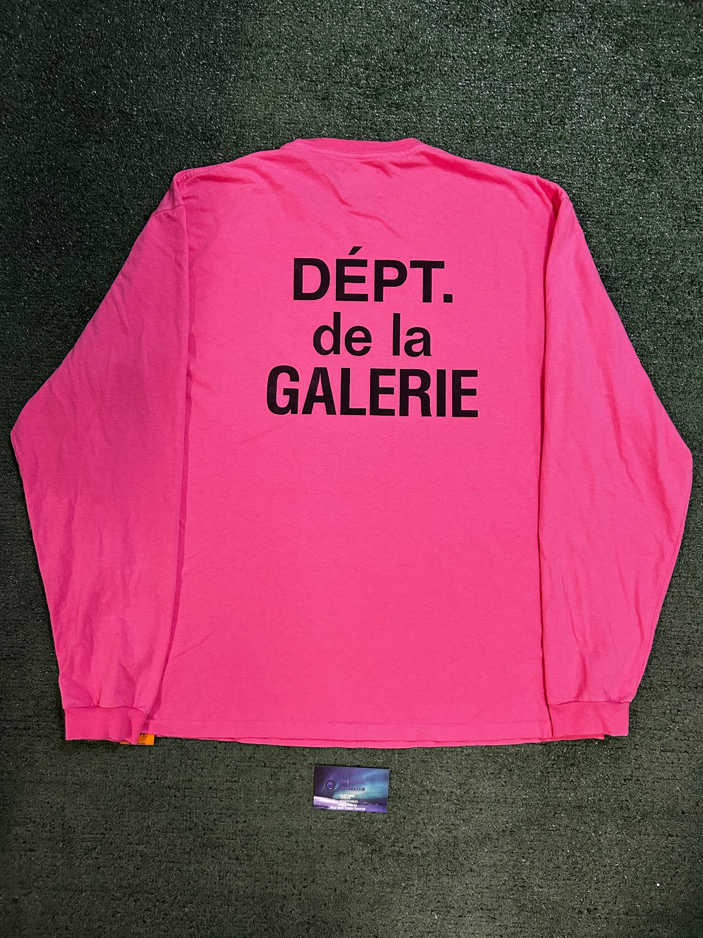 Gallery dept longsleeve pink pocket tee