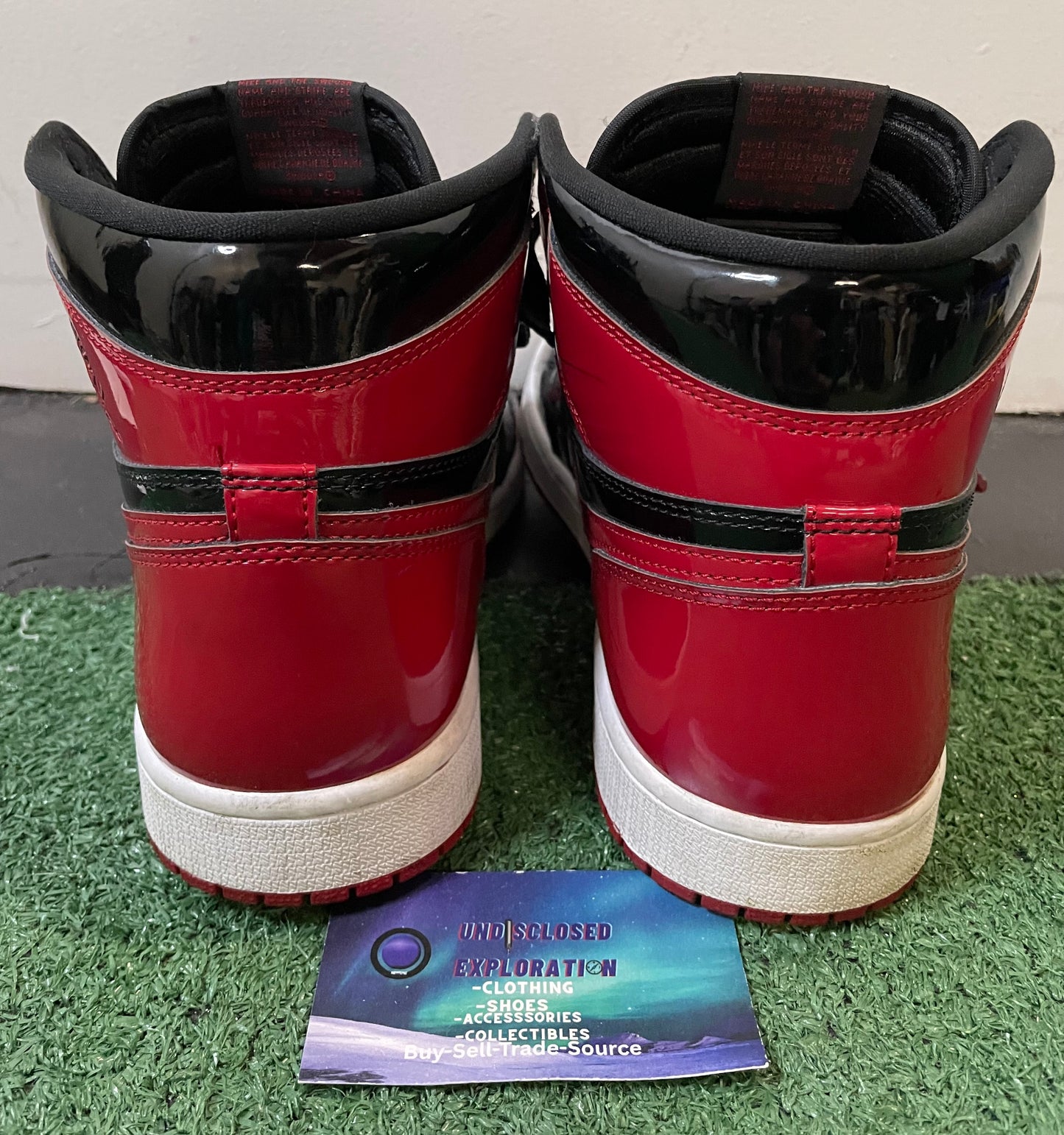 Air Jordan 1 high patent bred size 10.5men/12women