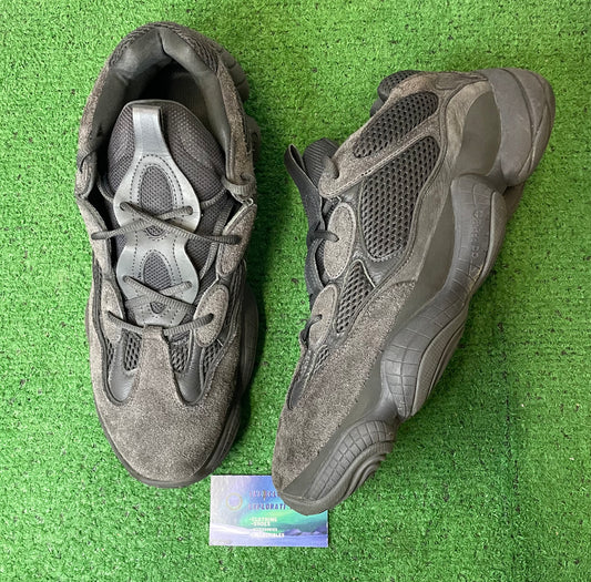 Yeezy 500 Utility black size 14men/15.5women