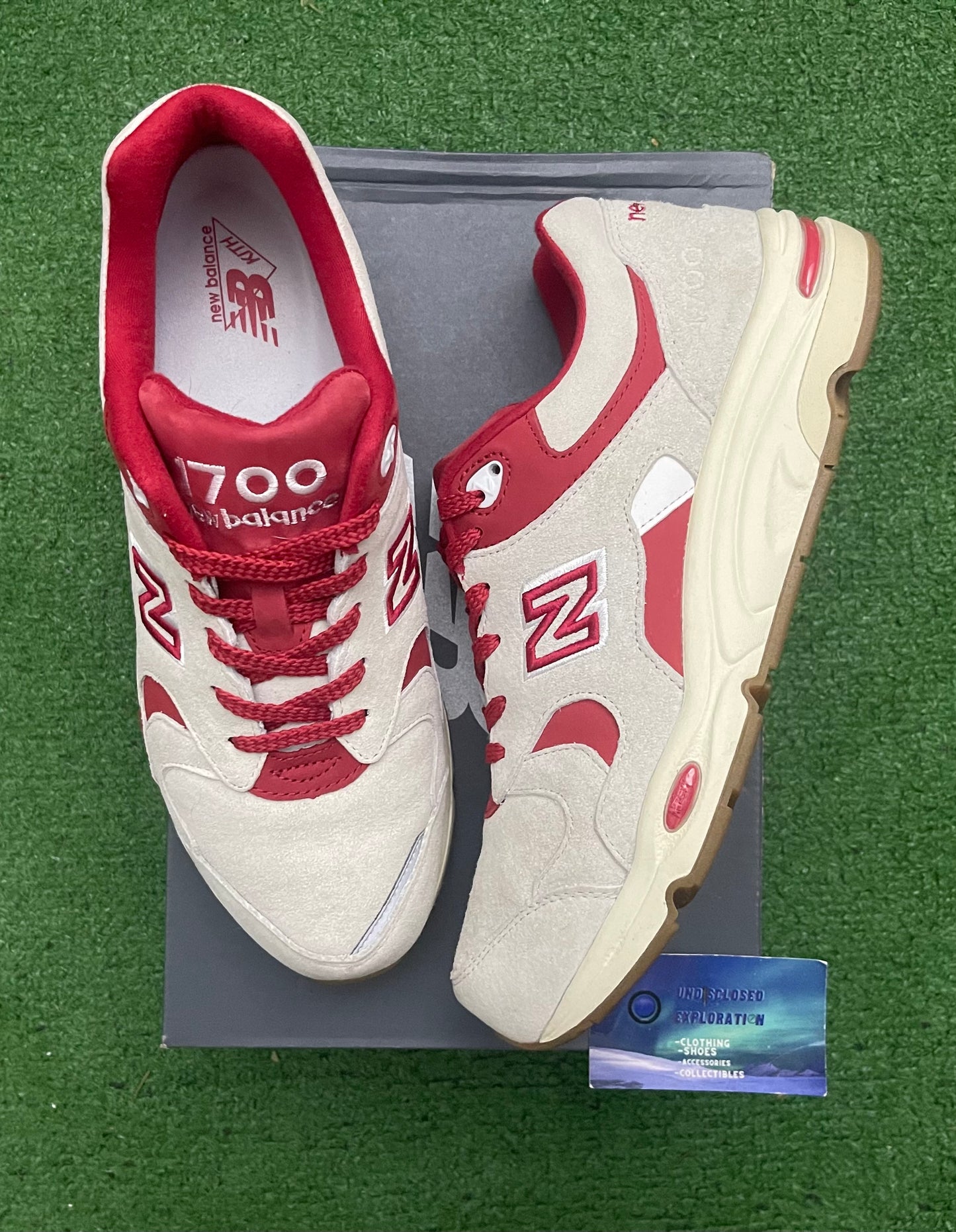 New Balance 1700 Kith Toronto Marshmallow 10.5 Men/12 Women “Preowned”