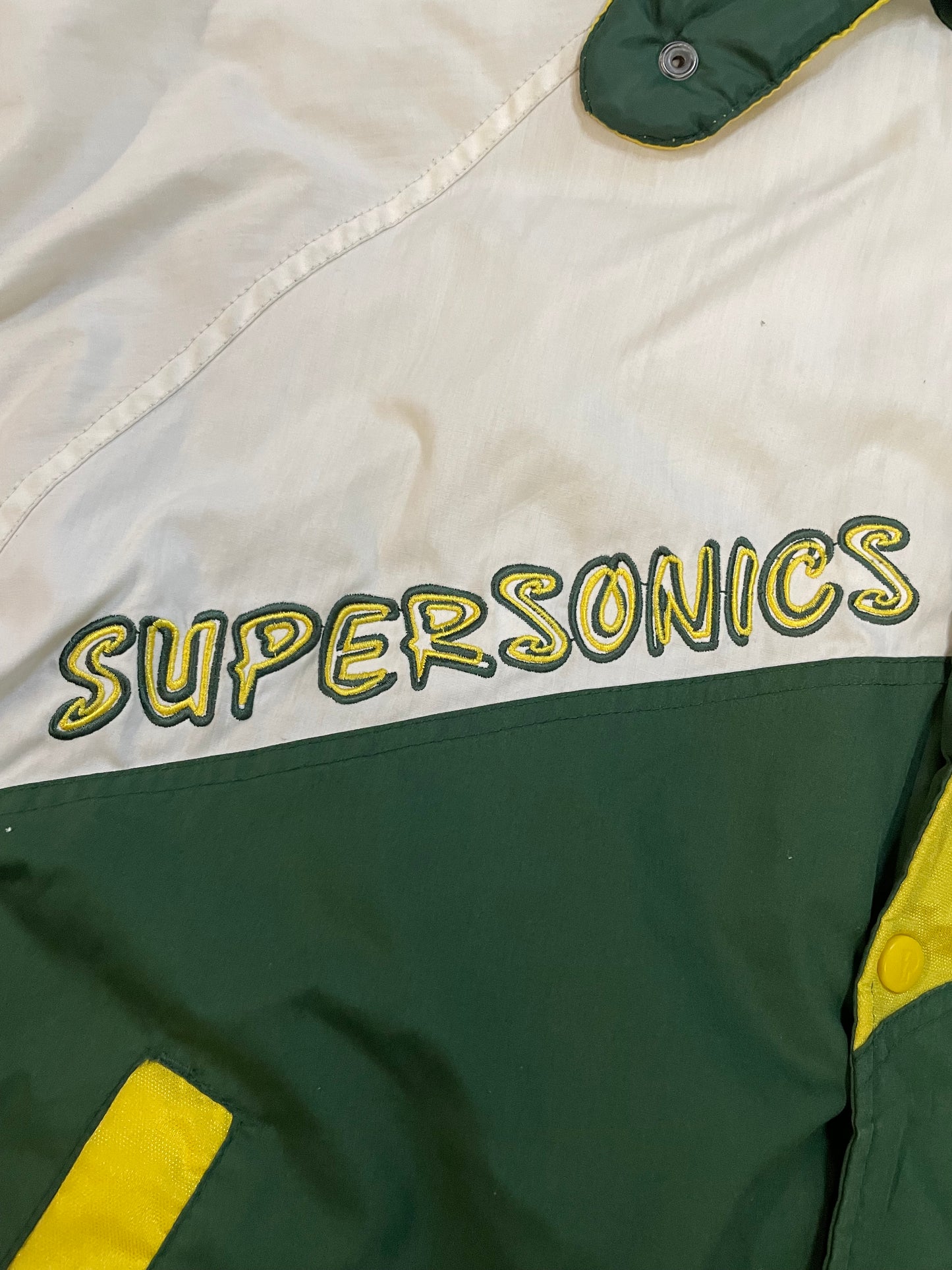 Vintage 1990s Seattle SuperSonics jacket
