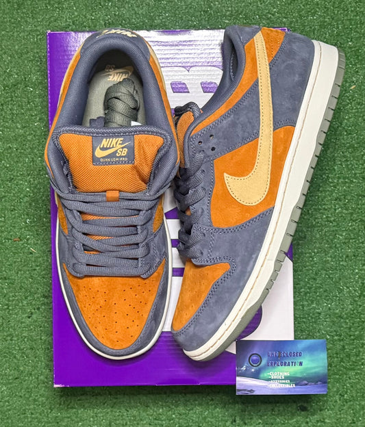 Nike Dunk SB Low Light Carbon Monarch