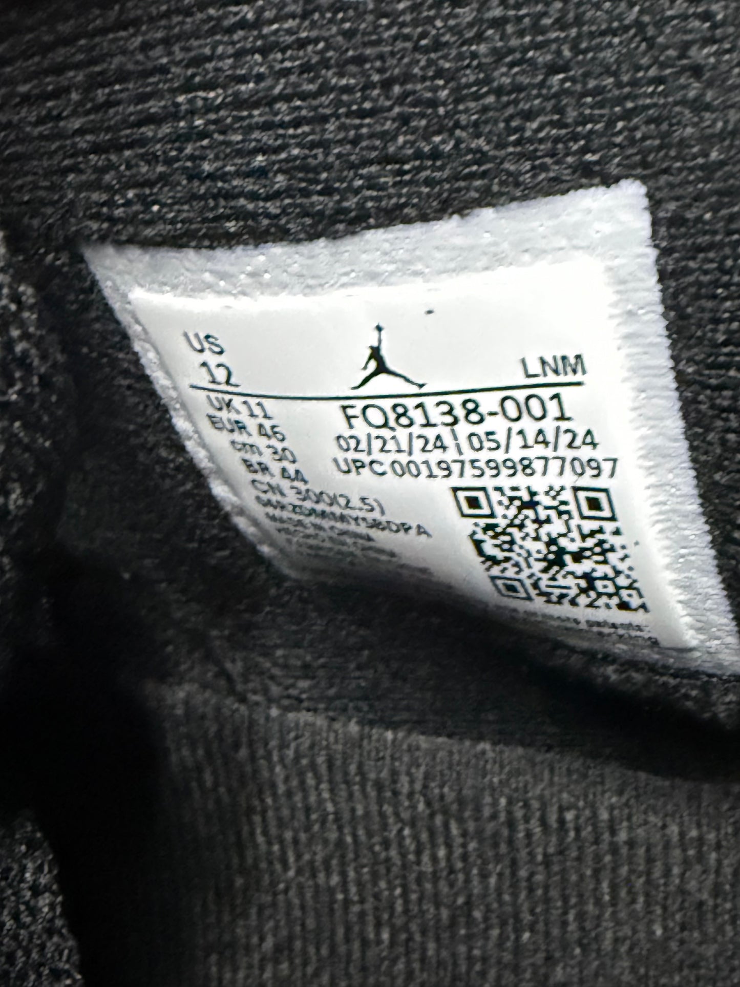 Jordan 4 White Thunder