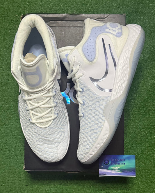 KD Trey 5 White Royal Tint 13 Men/14.5 Women “Preowned”