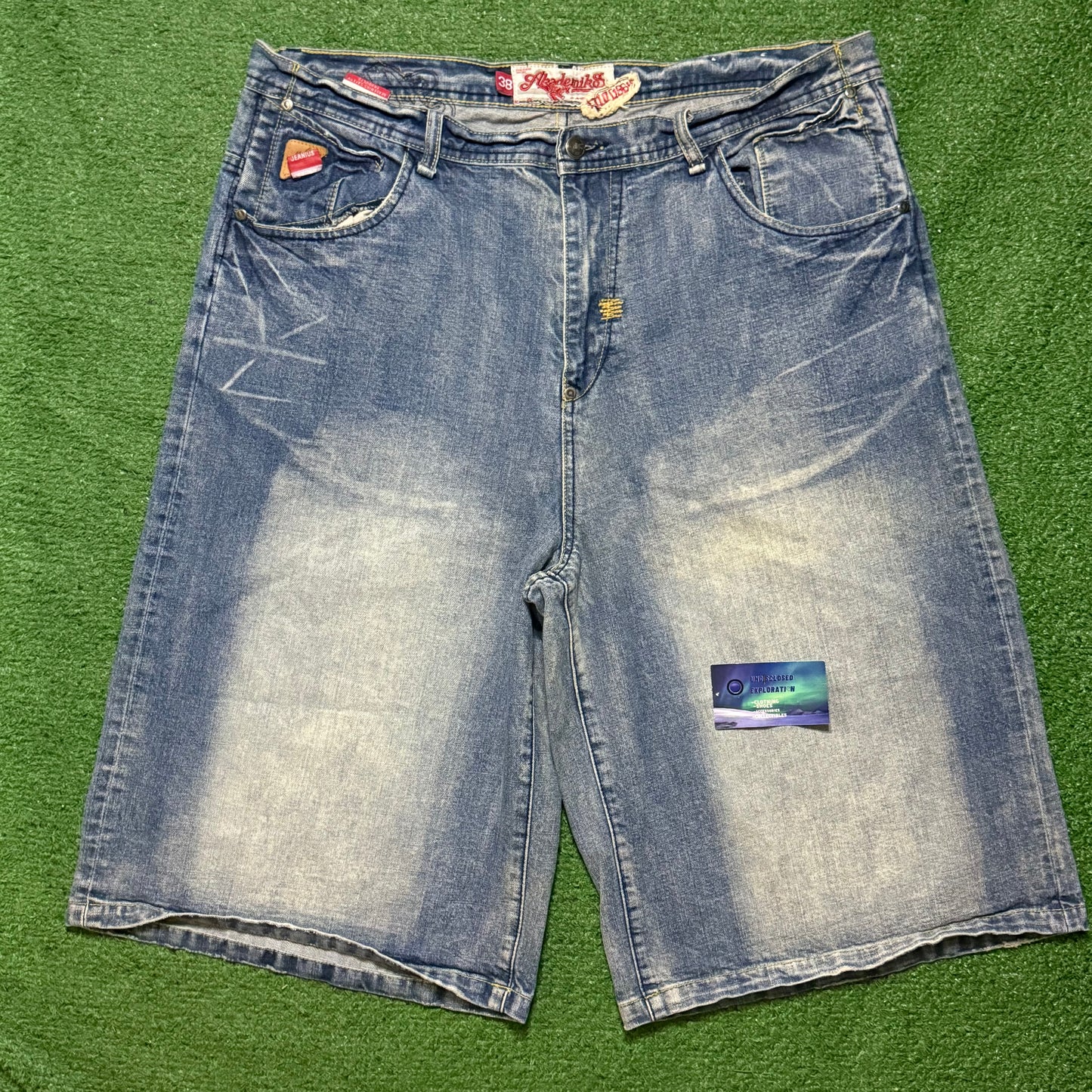 Vintage Akademiks Jorts