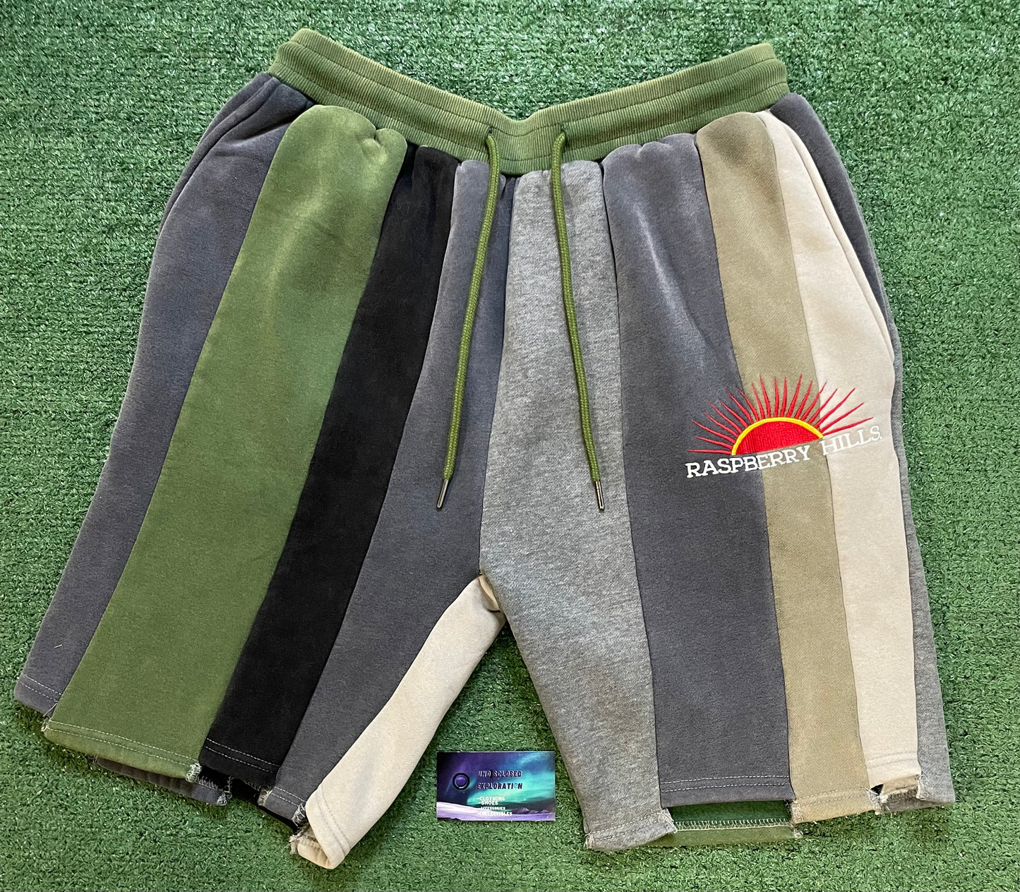 GV Gallery Raspberry Hills Bonsai shorts