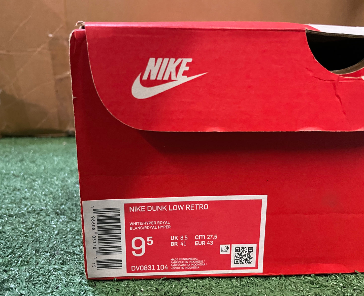 Nike Dunk Low hyper royal size 9.5men/11women