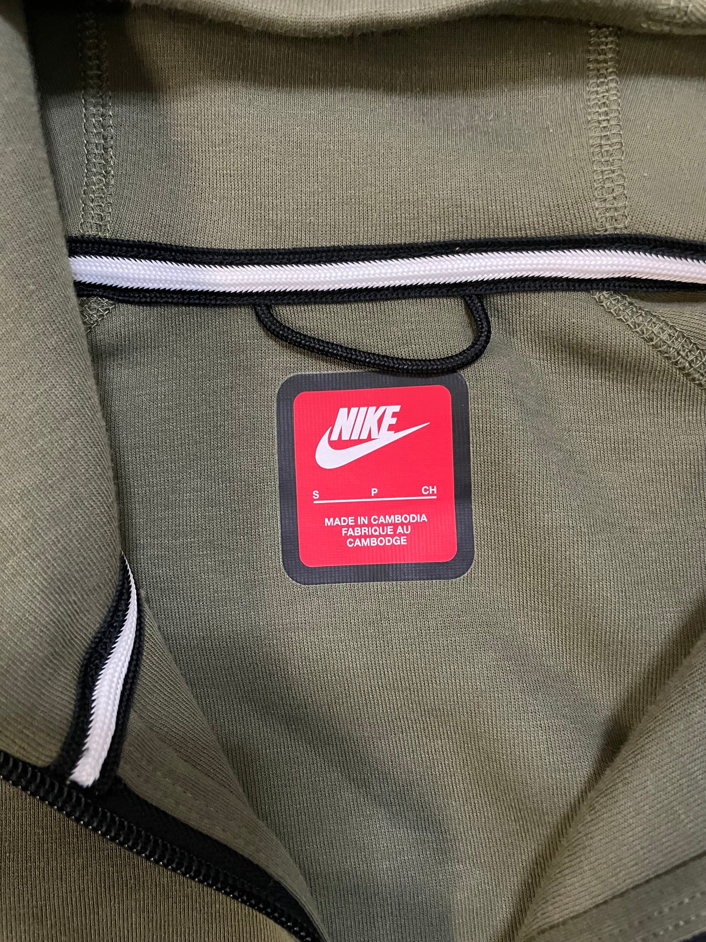 Nike Tech medium olive sweatsuit