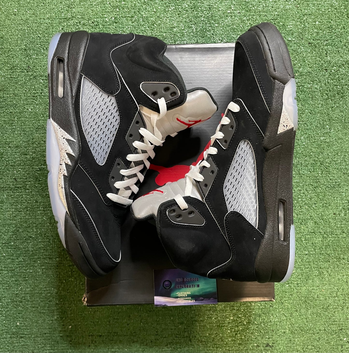 Jordan 5 metallic reimagined size 12men/13.5women