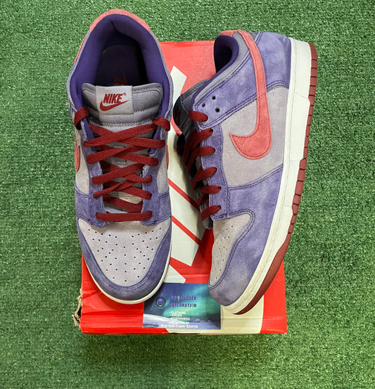 Nike Dunk Low plum size 11men/12.5women