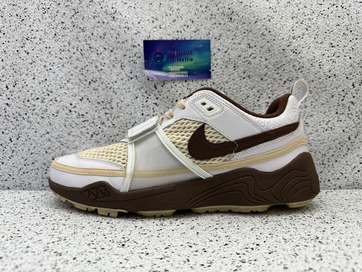 Nike Zoom Field Jaxx Travis Scott Light Chocolate 10.5 Men/12 Women “Preowned”