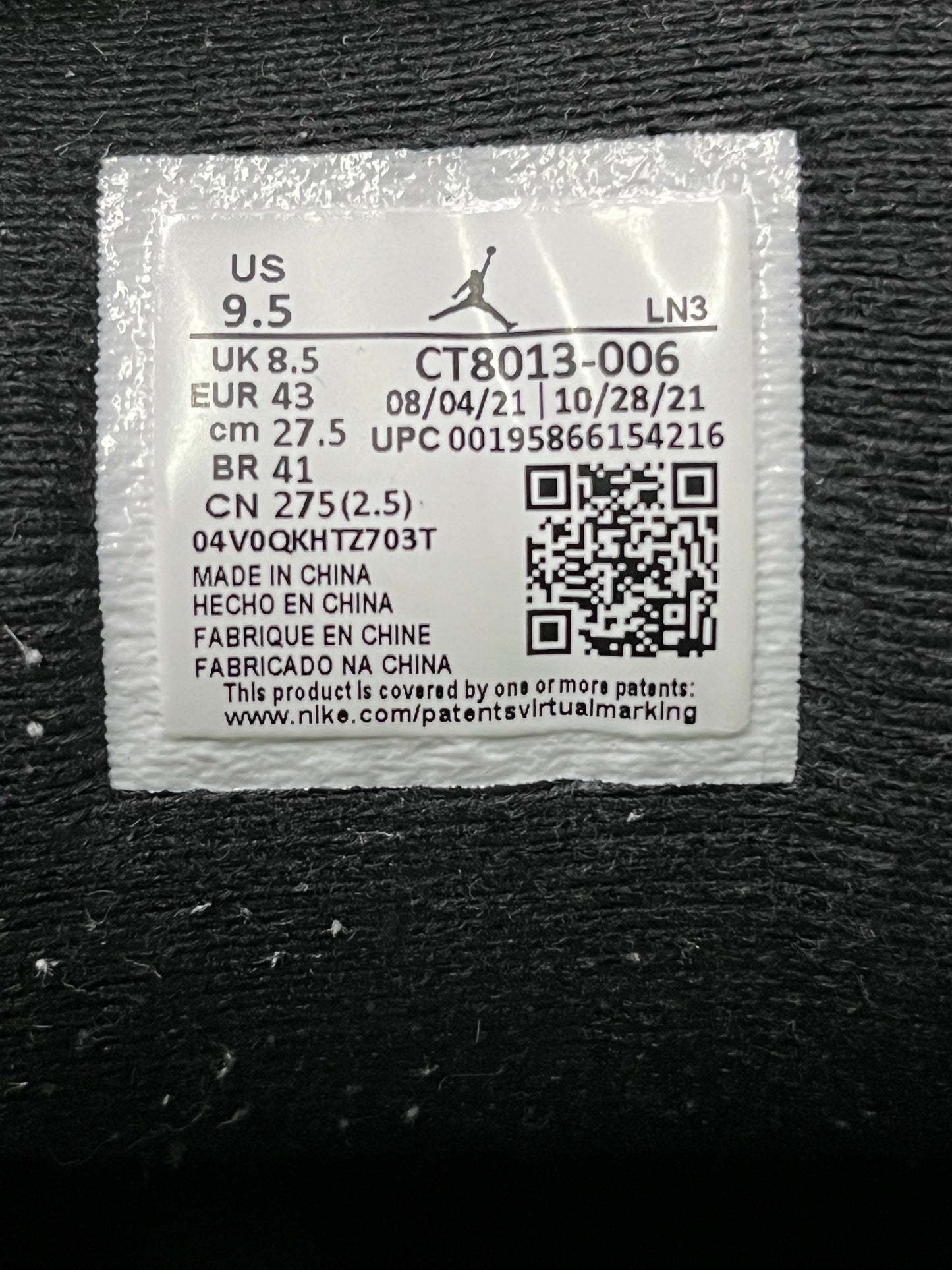 Jordan Playoff 12s size 9.5men/11women