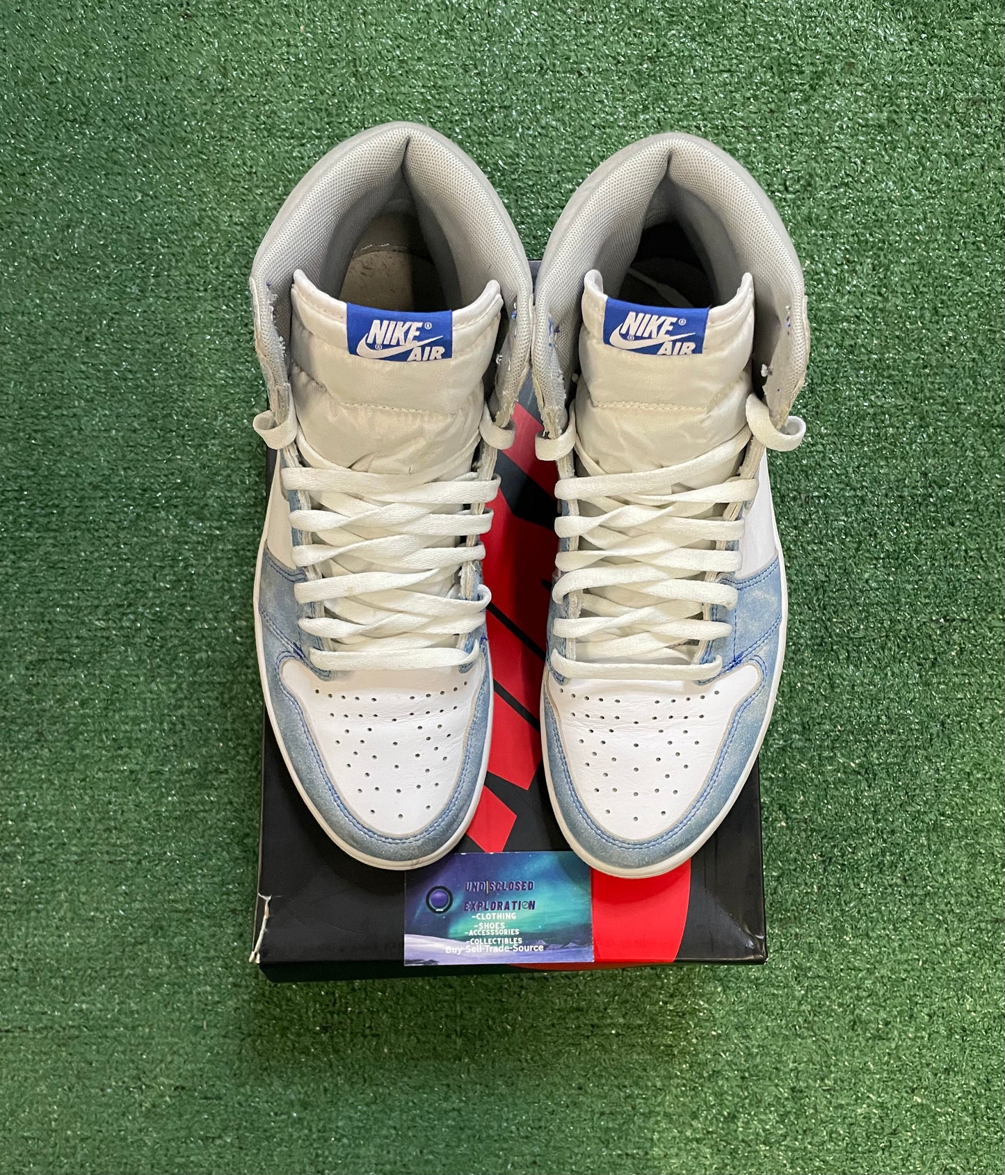 Air Jordan 1 hyper royal size 11men/12.5women