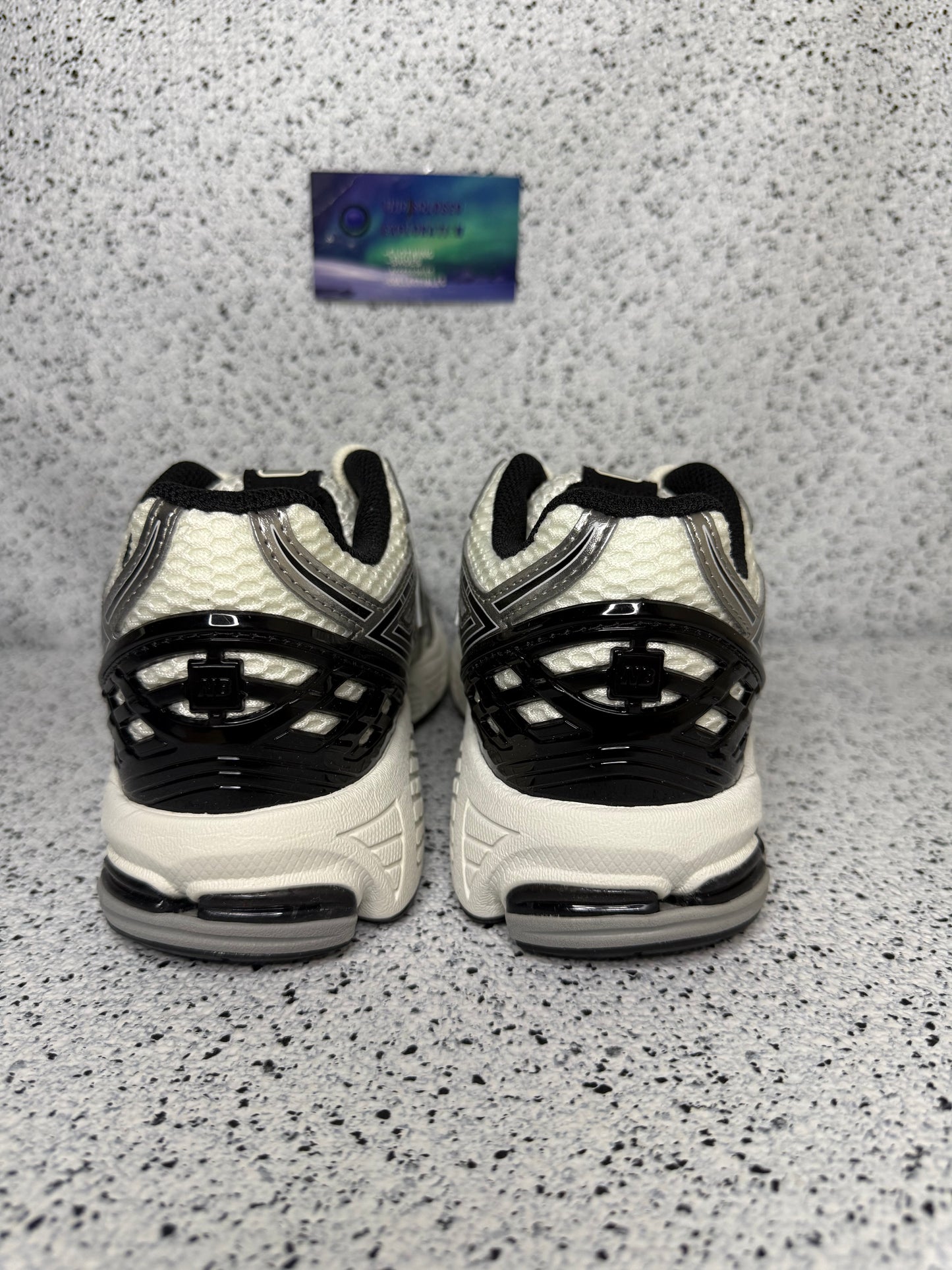 New Balance 1906R Silver Metallic