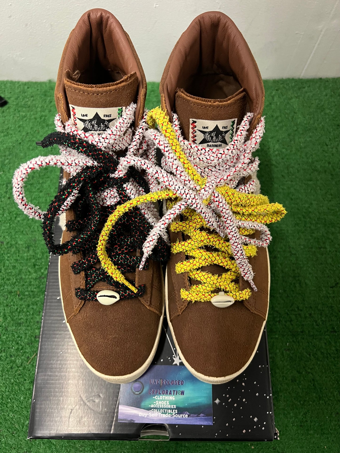 Converse pro leather X barriers worldwide size 11men/12.5women