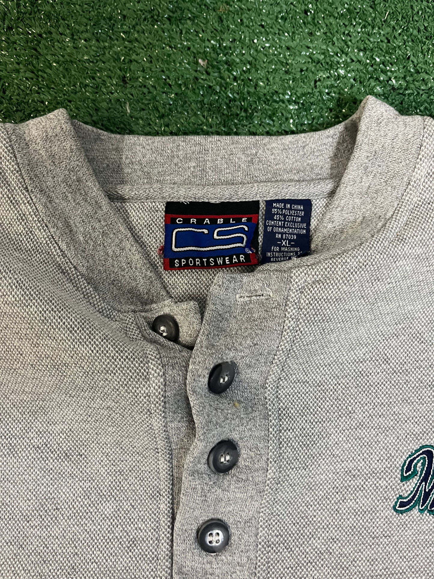 Vintage 1990s seattle mariners embroidered long sleeve button up tee