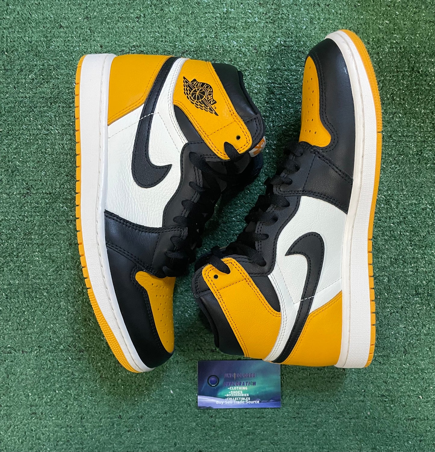 Air Jordan 1 high yellow taxi
