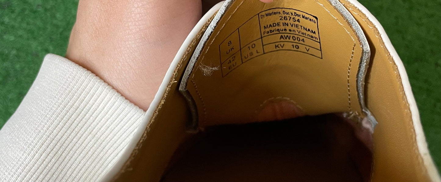 Dr Marten 1461 white patent leather size 8.5men/10women