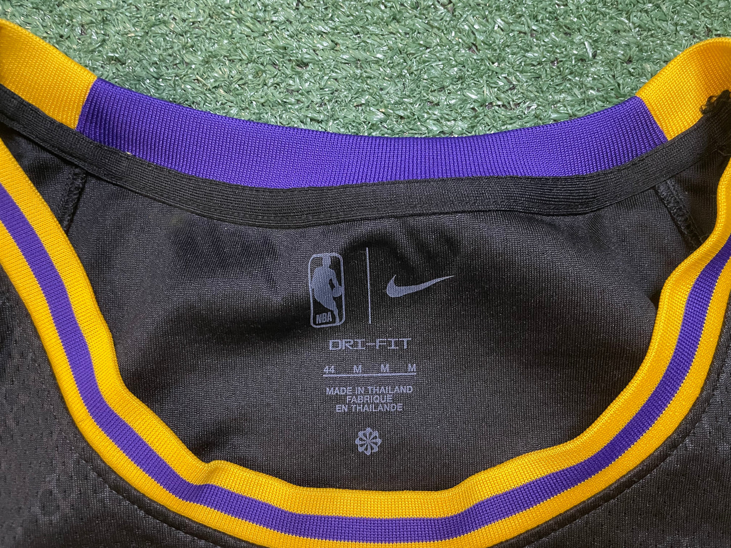 Nike LeBron James #23 black mamba swingman jersey