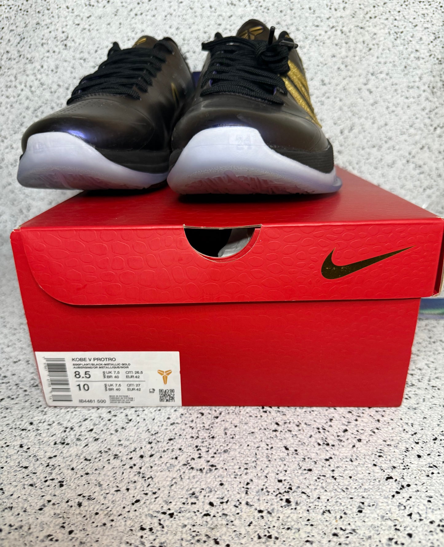 Kobe 5 Year Of Mamba Eggplant 8.5 Men/10 Women “ Preowned”