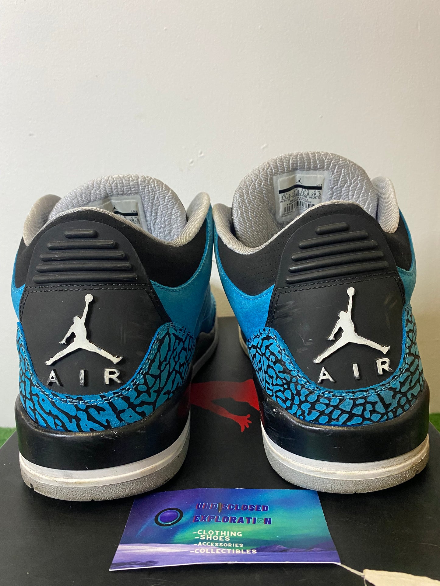 Jordan 3 powder blue size 11.5men/13women